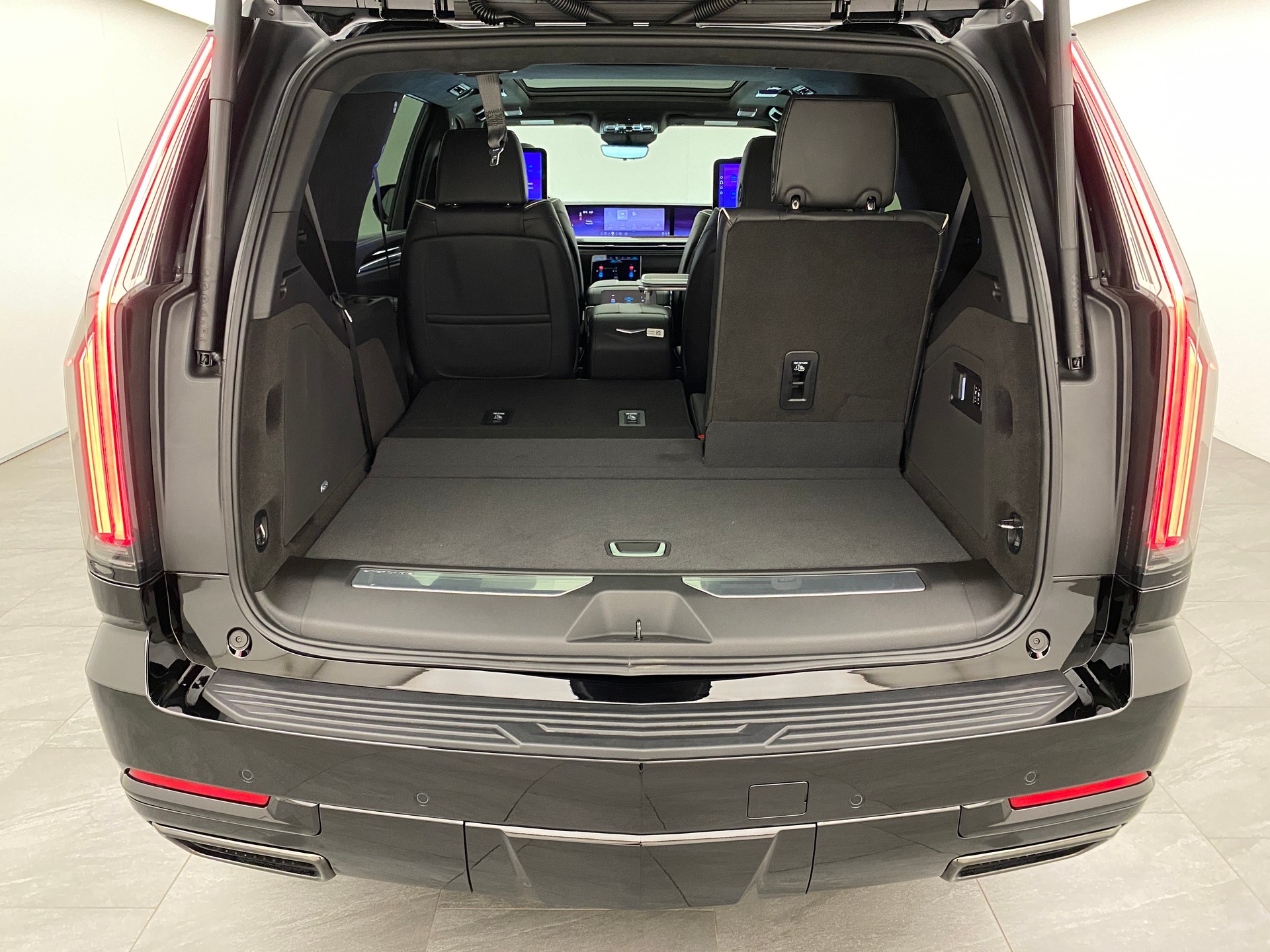 CADILLAC Escalade Platinum Sport-image-15