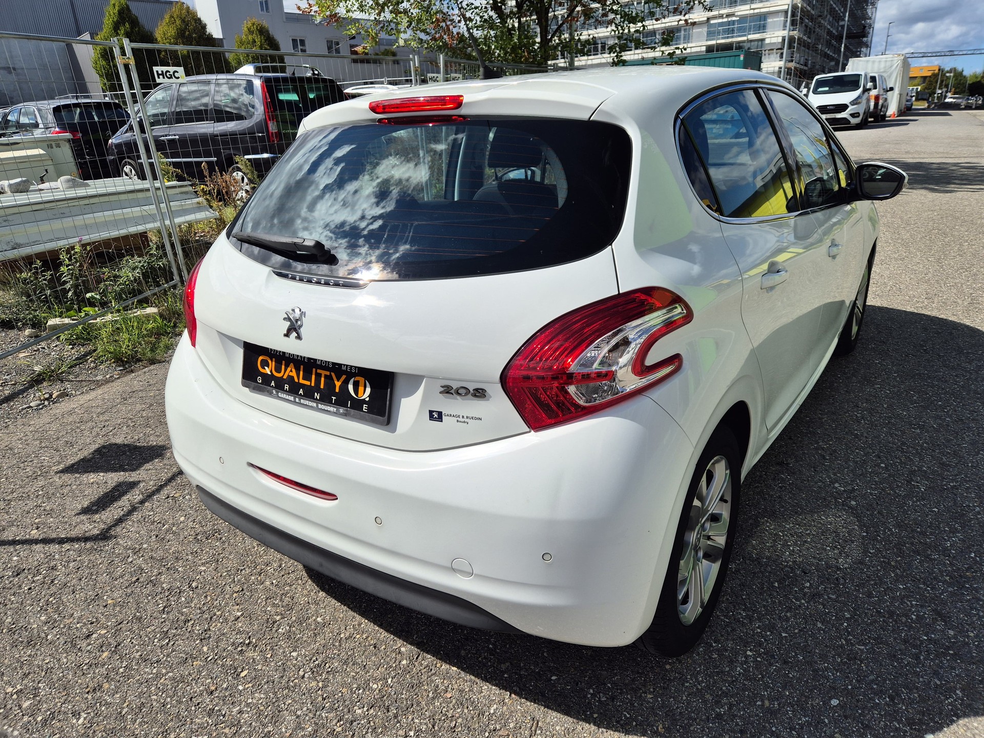 PEUGEOT 208 1.6 VTI Allure Automatik-image-2