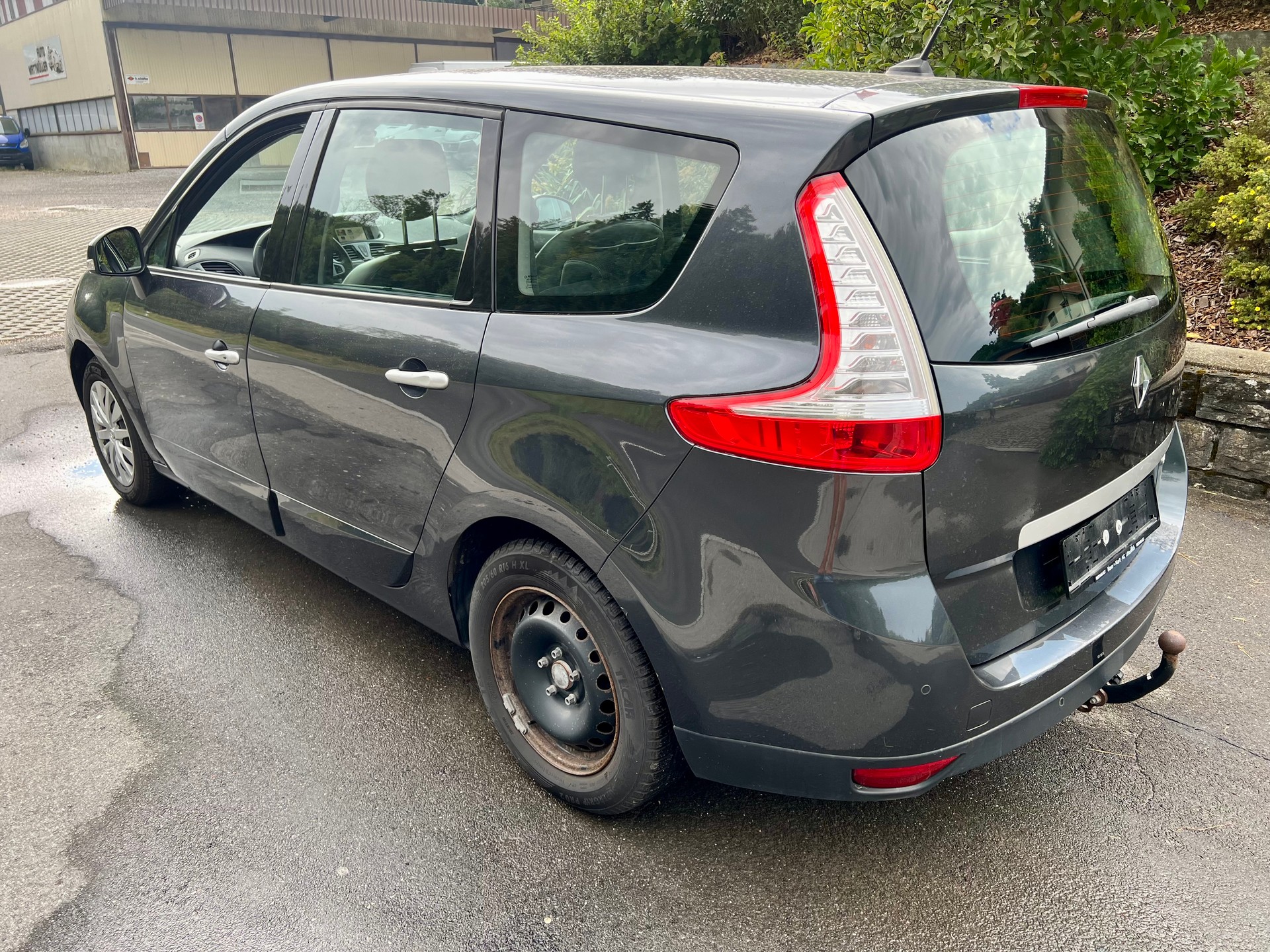 RENAULT Grand Scénic 1.5 dCi Dynamique-image-2