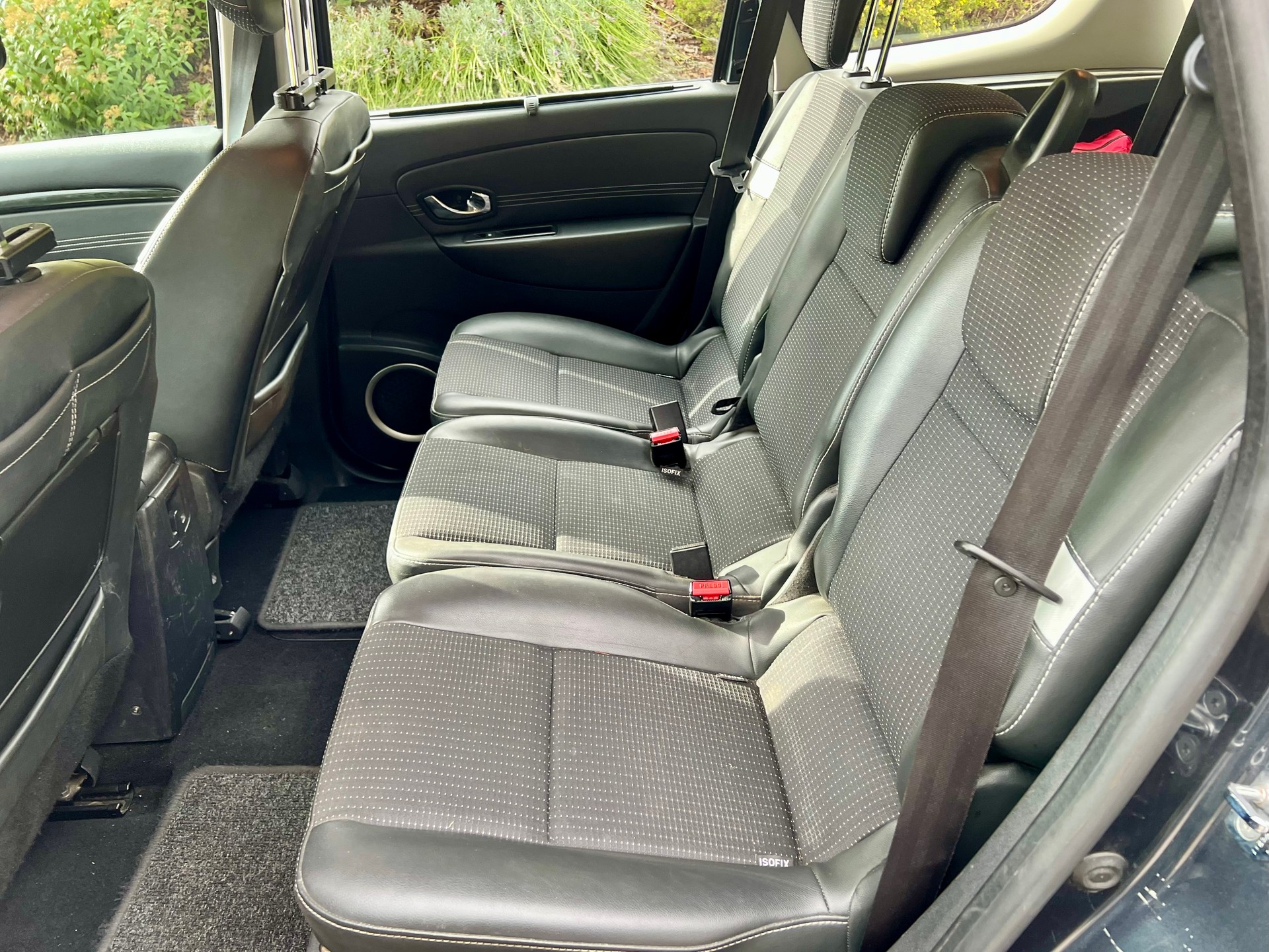 RENAULT Grand Scénic 1.5 dCi Dynamique-image-7