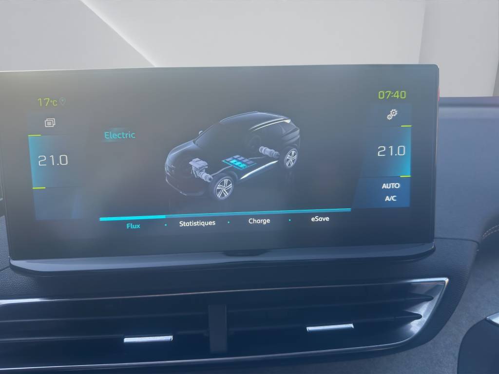 PEUGEOT 3008 300e Hybrid4 GT Pack EAT8-image-6