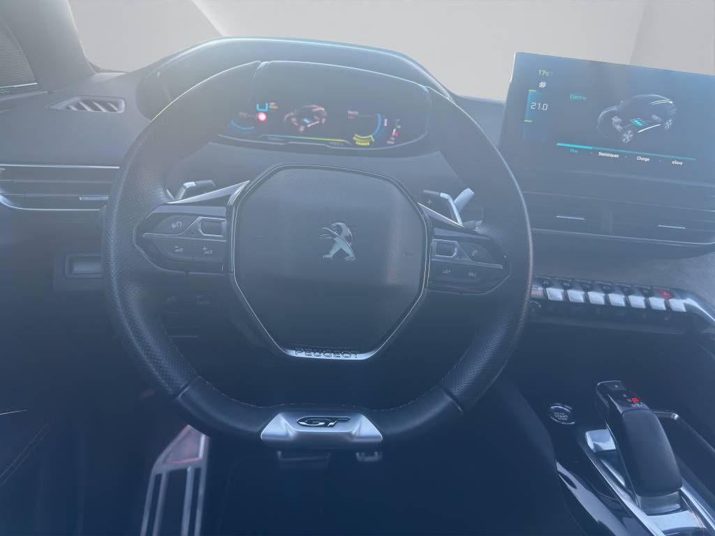 PEUGEOT 3008 300e Hybrid4 GT Pack EAT8-image-14