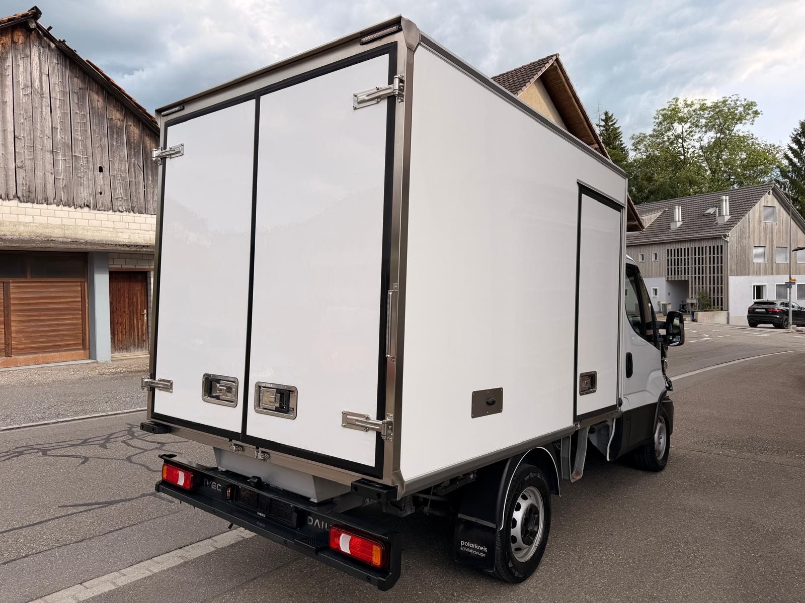 IVECO 35 S 16 10770kmTiefkühler - Konvekta TK 3950 (12V/400V) FR 4.1 – Fahrt- und Standkühlung bis -20°C-image-3