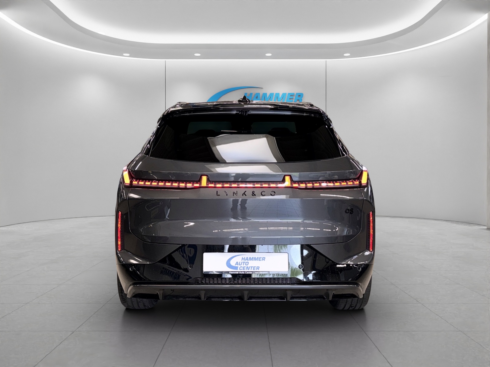 LYNK & CO 08 1.5 PHEV More-image-3