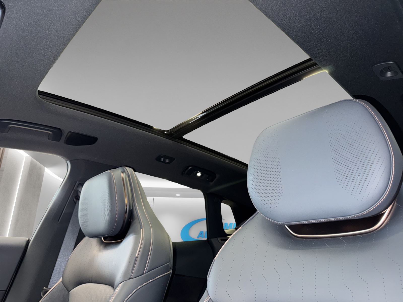 LYNK & CO 08 1.5 PHEV More-image-14