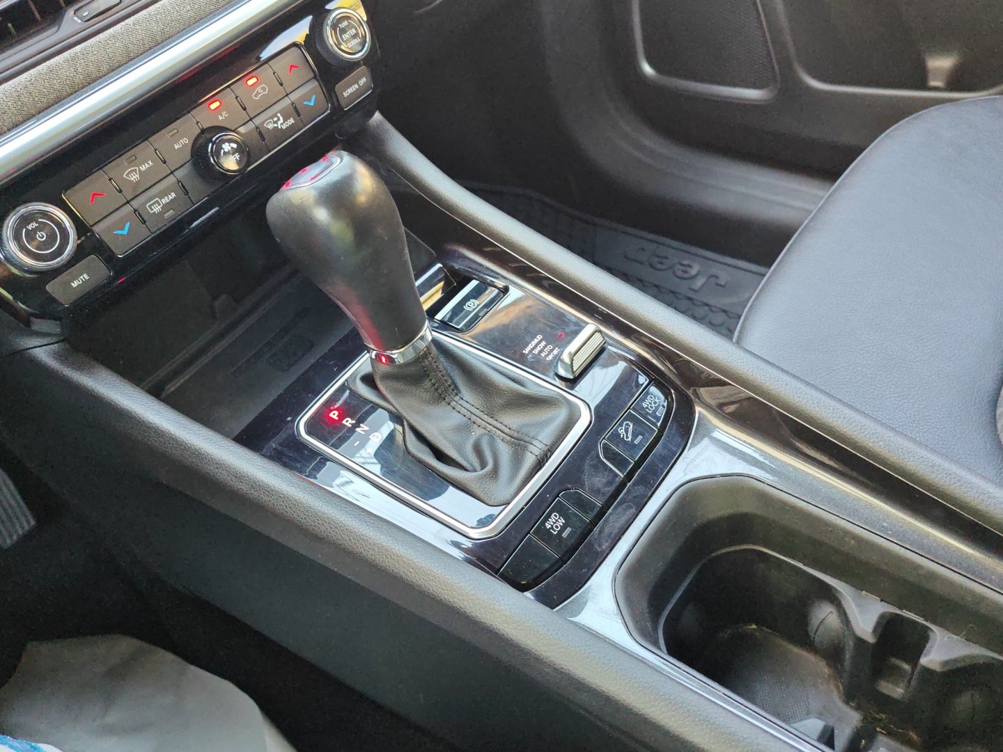 JEEP Compass 1.3 T PHEV Longitude AWD – ACC, Uconnect GPS, 2 l/100 km [Expertisé + Garantie 12 mois]-image-16