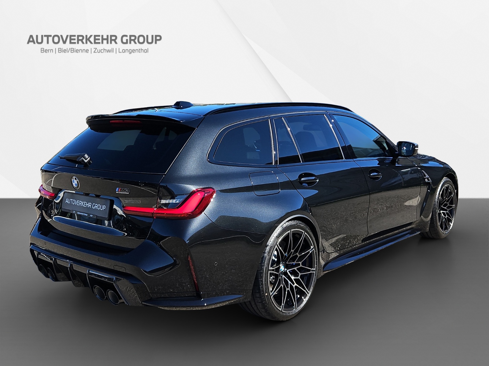 BMW M3 Competition xDrive Touring-image-5