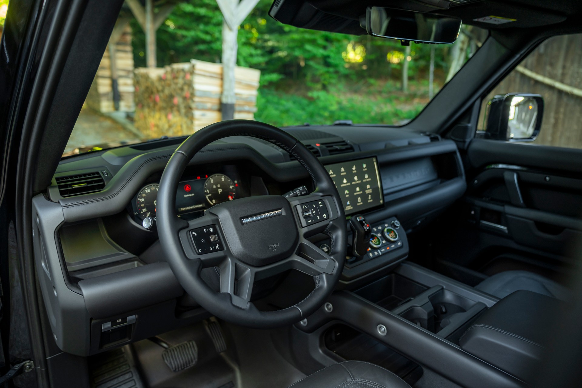 LAND ROVER 3.0 D I6 300 X-Dynamic HSE-image-5