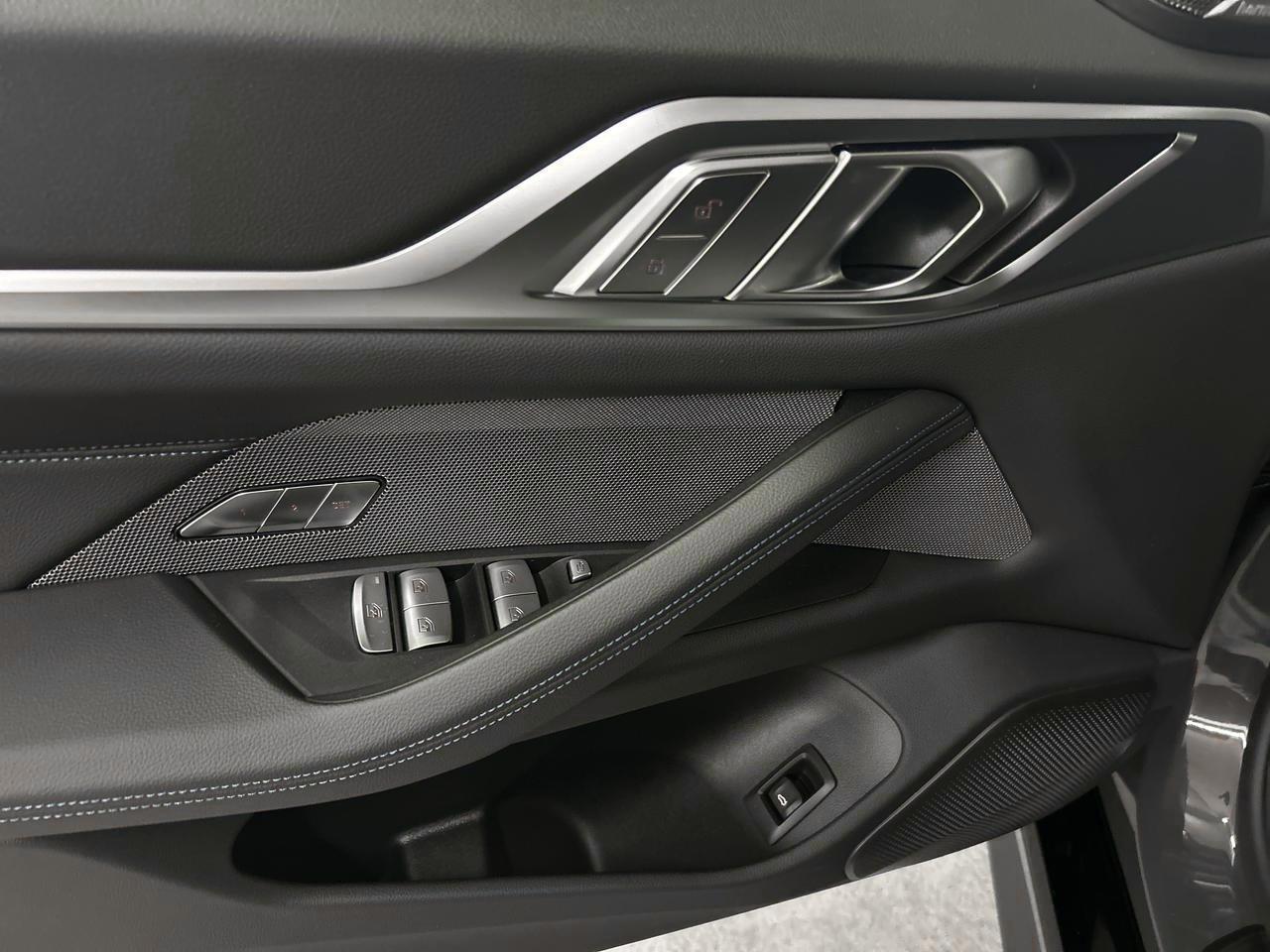 BMW i4 xDrive40 M Sport Pro-image-22