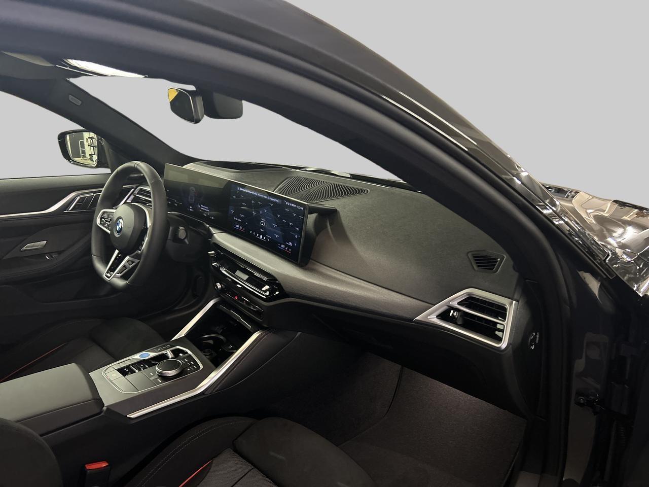 BMW i4 xDrive40 M Sport Pro-image-10