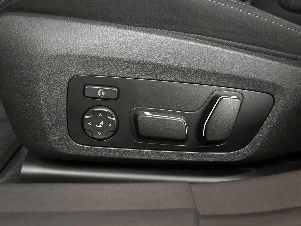 BMW i4 xDrive40 M Sport Pro-image-23