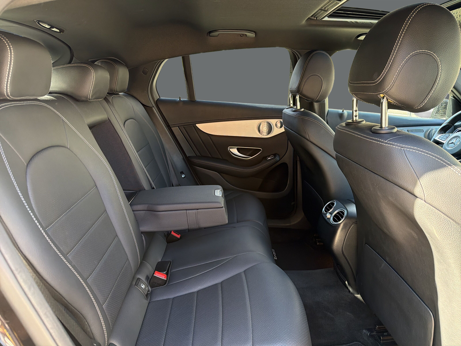 MERCEDES-BENZ GLC Coupé 350 e AMG 4Mat-image-18