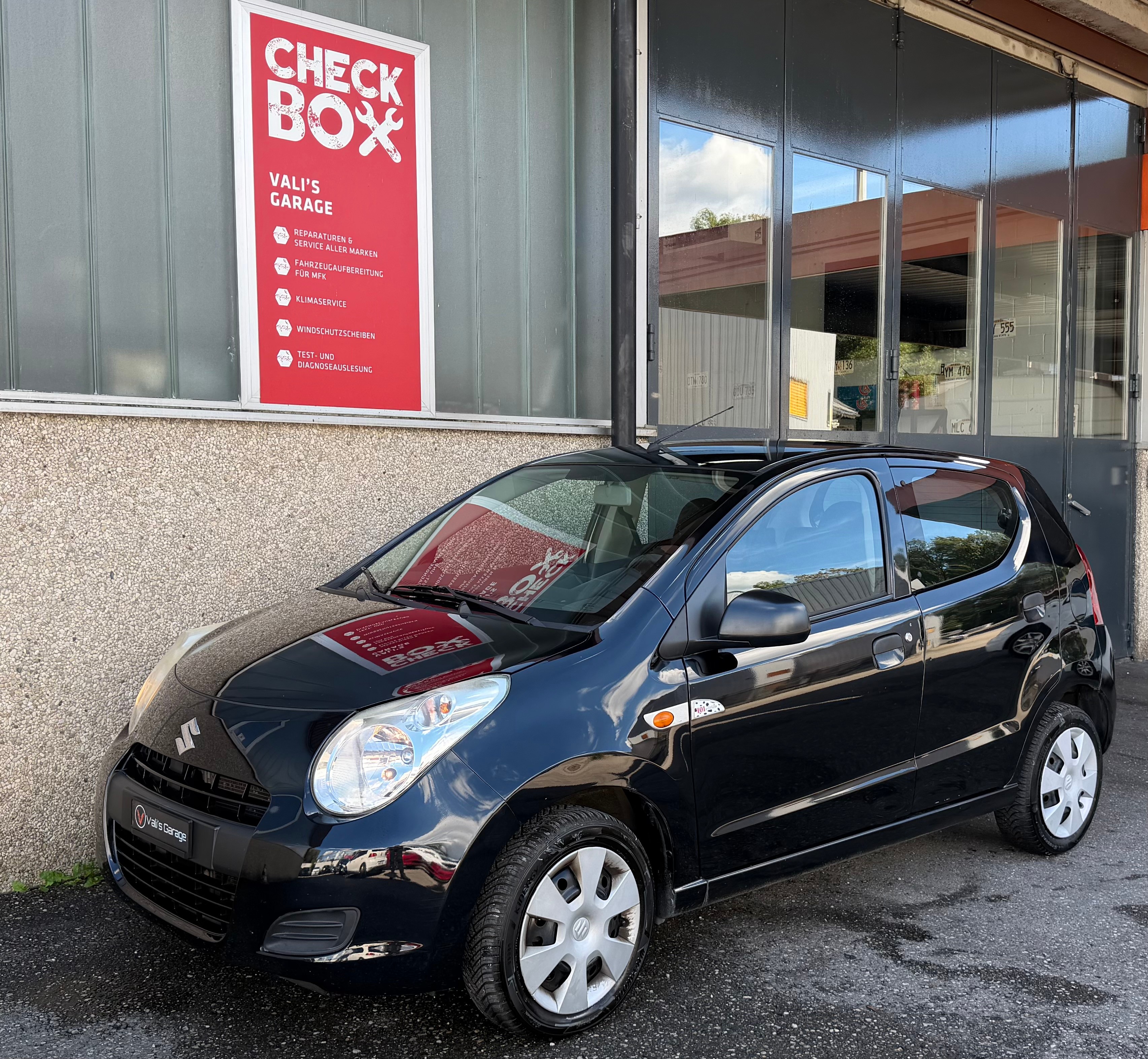 Car photo