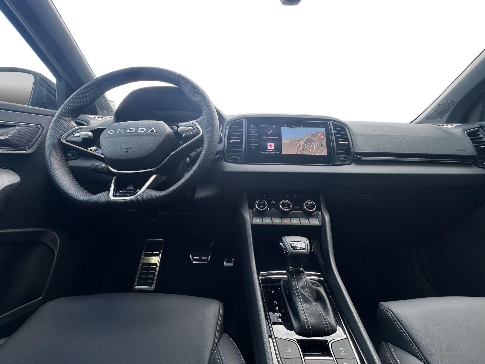 SKODA Karoq 2.0 TSI SportLine 4x4 DSG-image-11