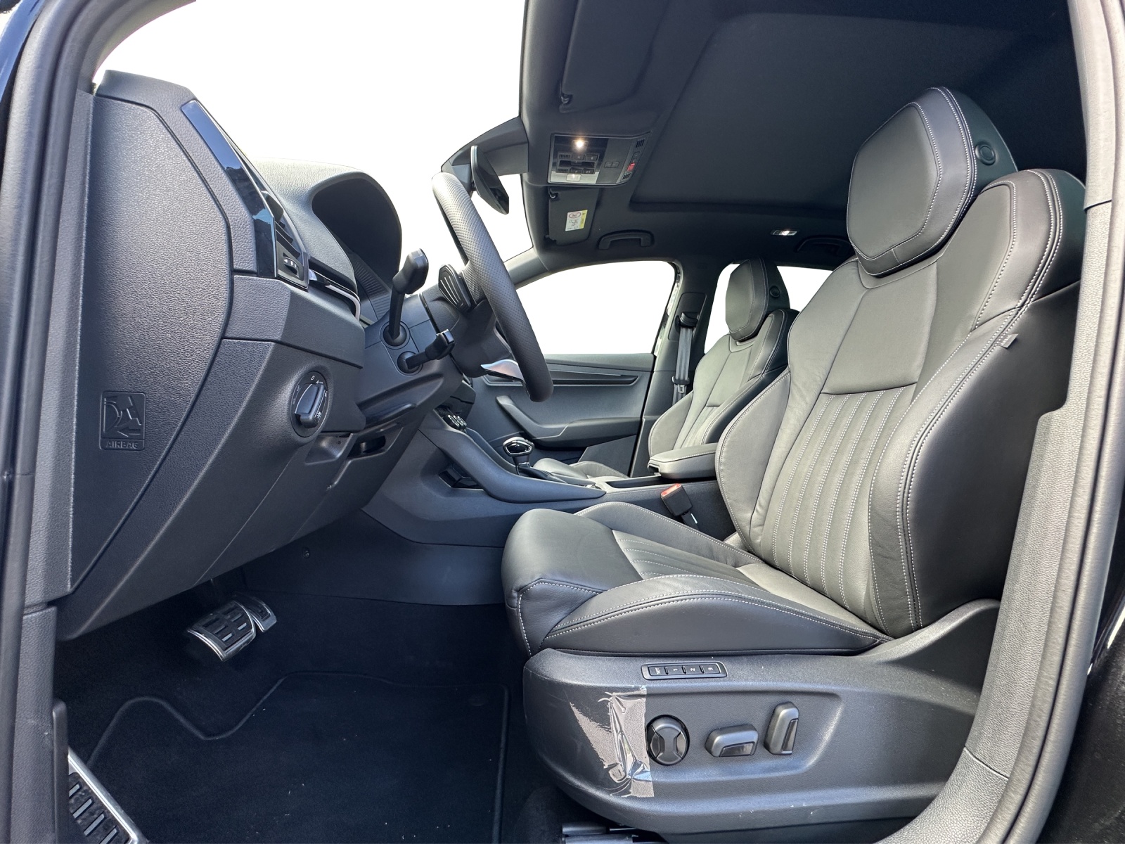 SKODA Karoq 2.0 TSI SportLine 4x4 DSG-image-8