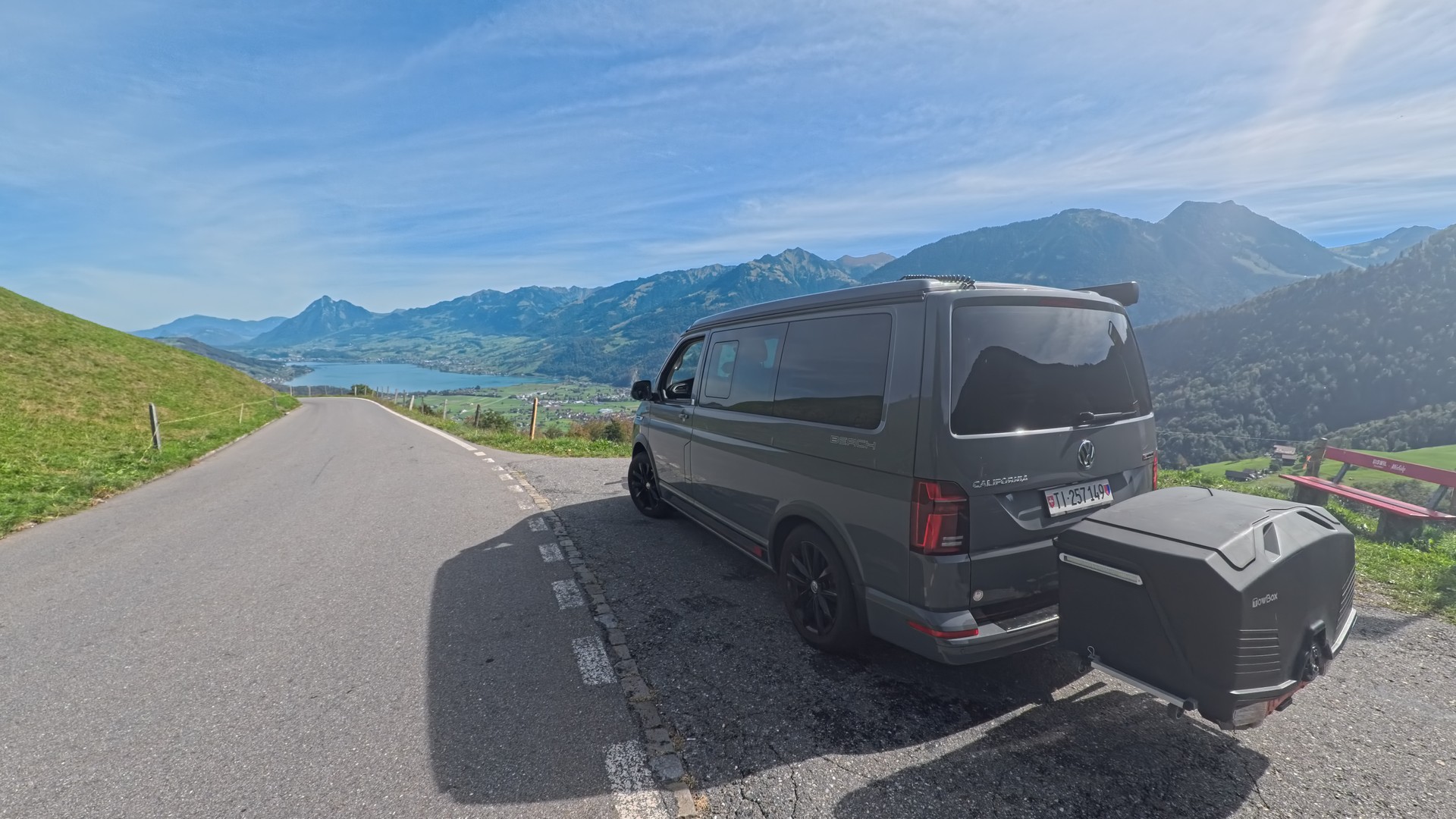 VW 2.0 TDI 150 Beach Edition Spirit DSG 4m-image-0