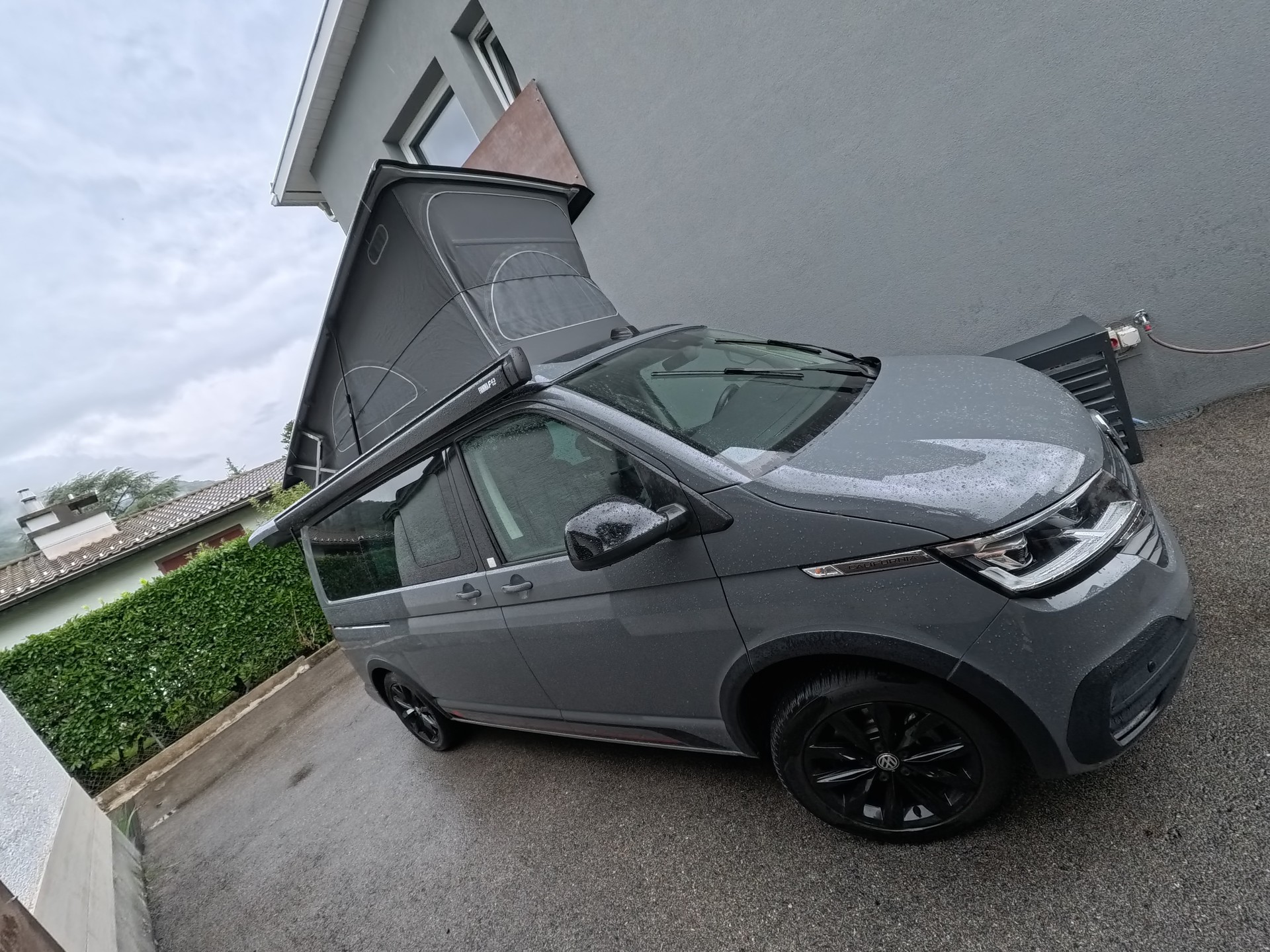 VW 2.0 TDI 150 Beach Edition Spirit DSG 4m-image-6