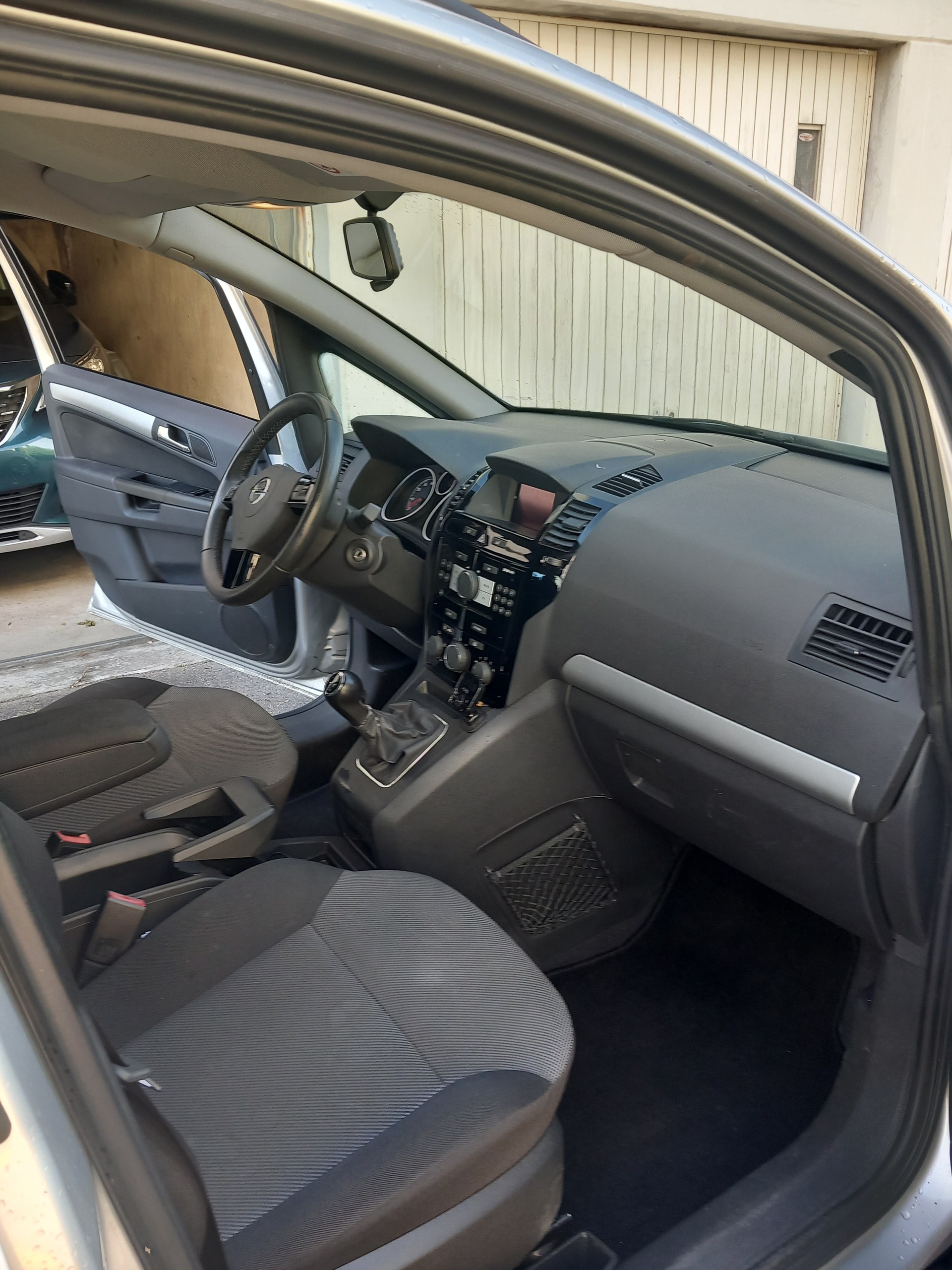 OPEL Zafira 1.8i 16V Enjoy-image-8