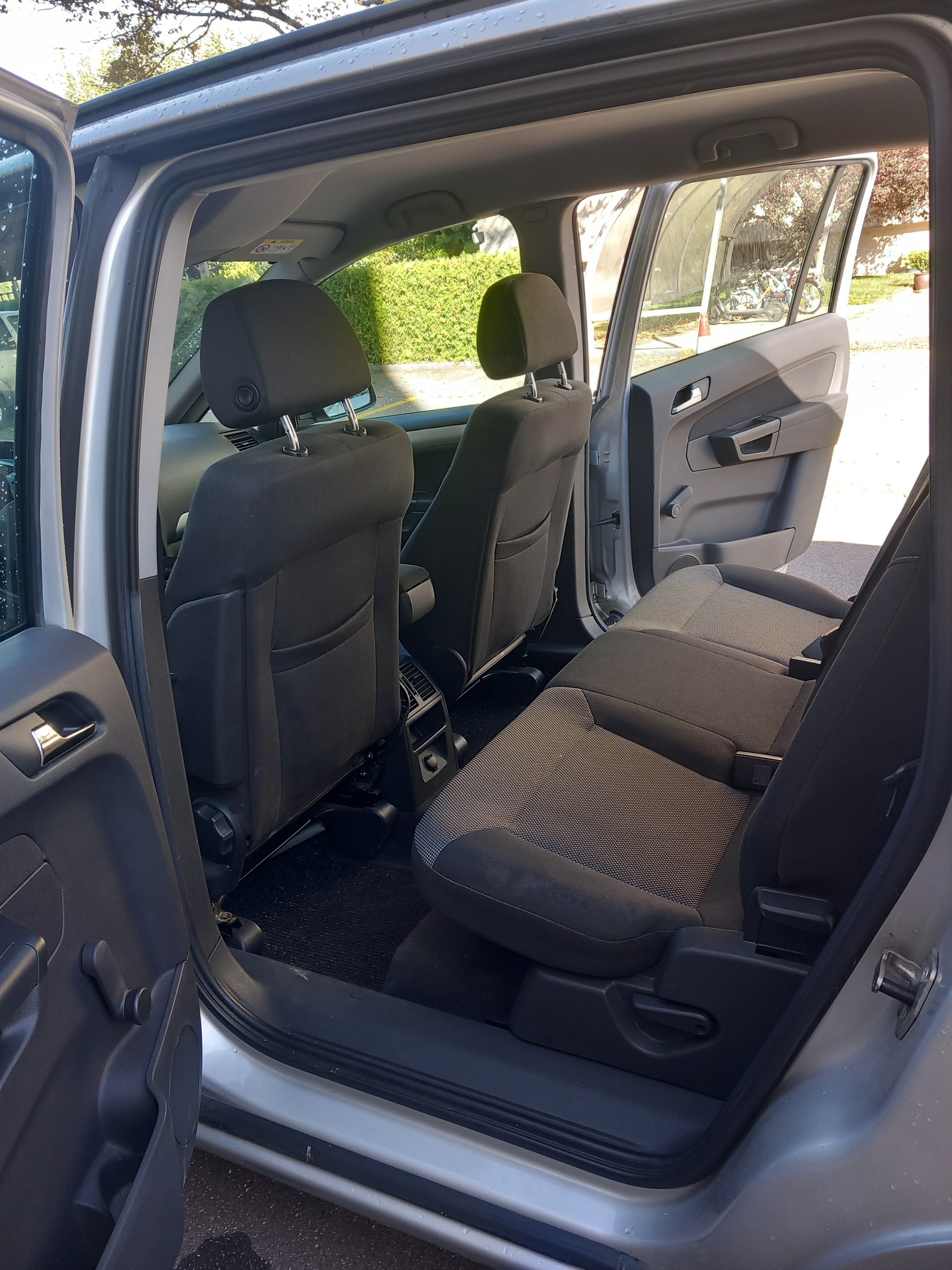 OPEL Zafira 1.8i 16V Enjoy-image-13