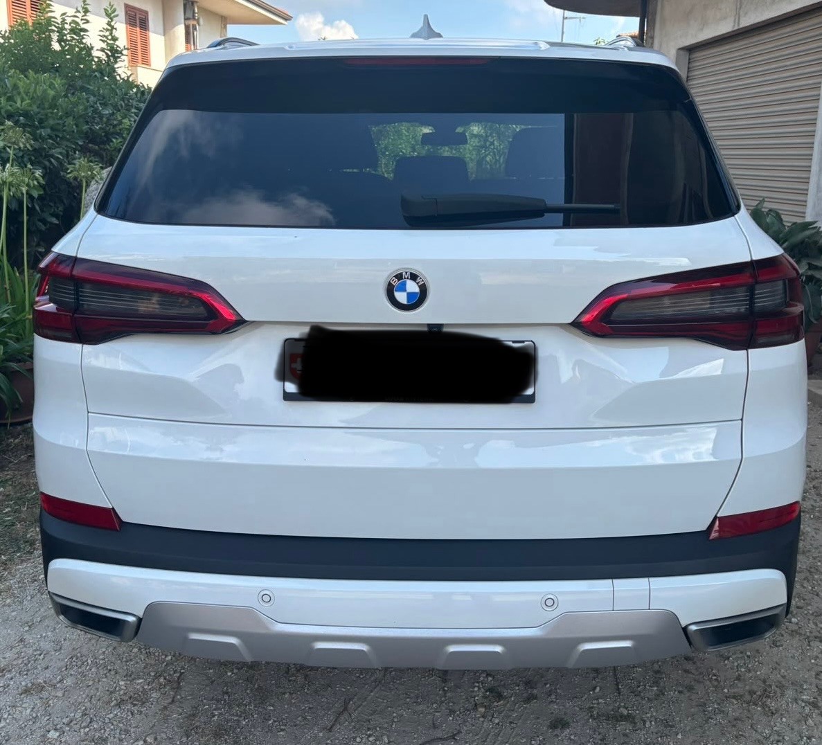 BMW 30d xDrive-image-1