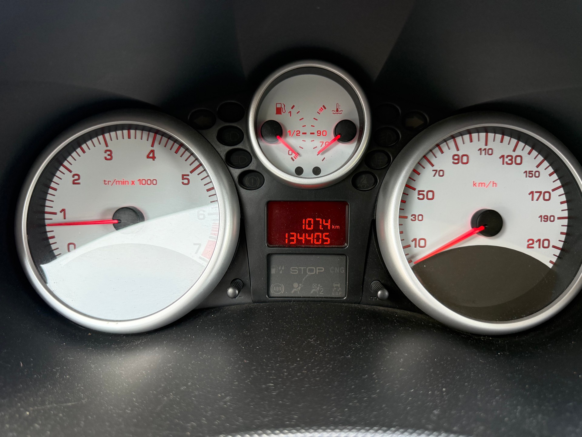 PEUGEOT 206+ 1.4 Trendy-image-5