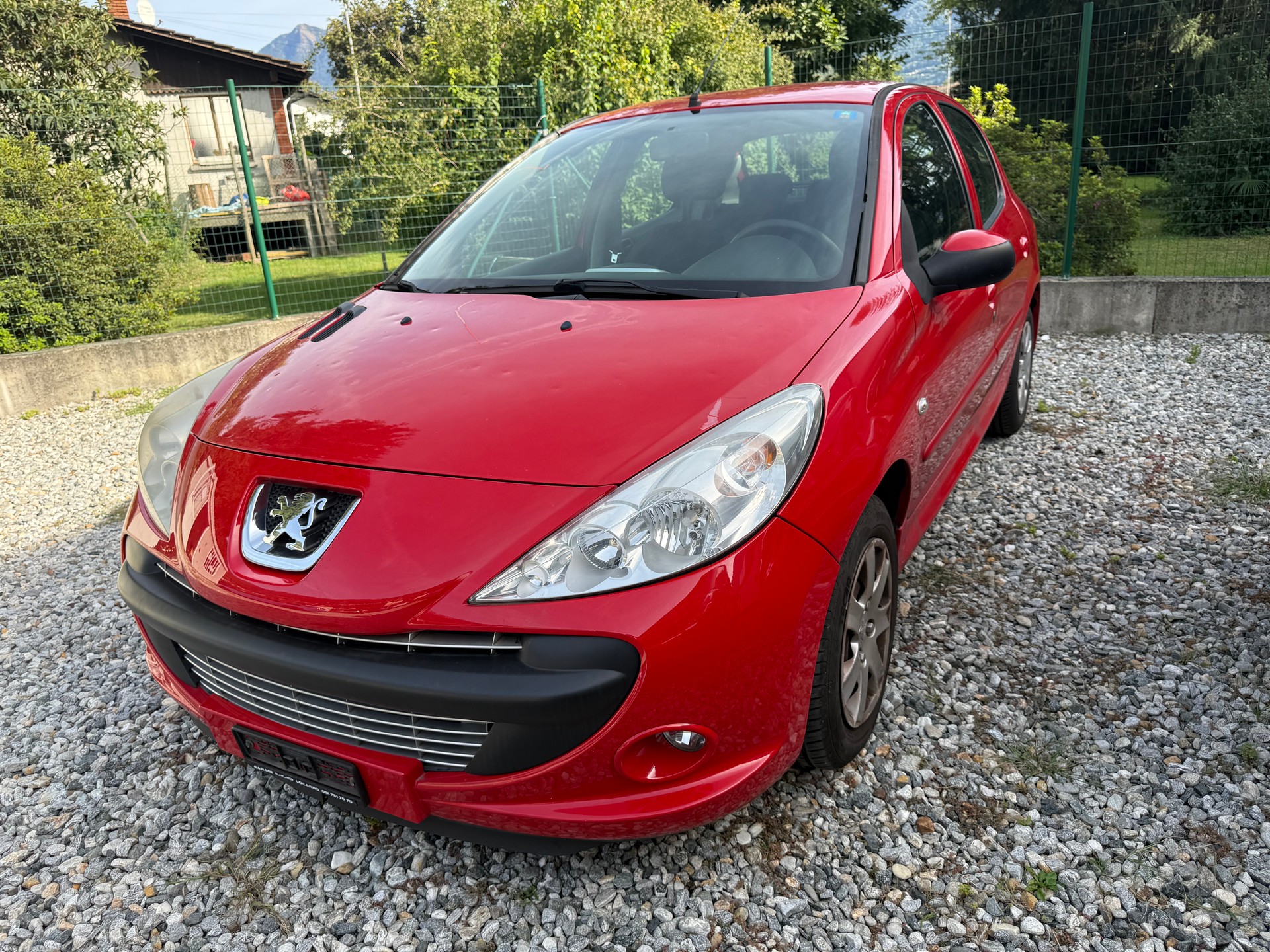 PEUGEOT 206+ 1.4 Trendy-image-1