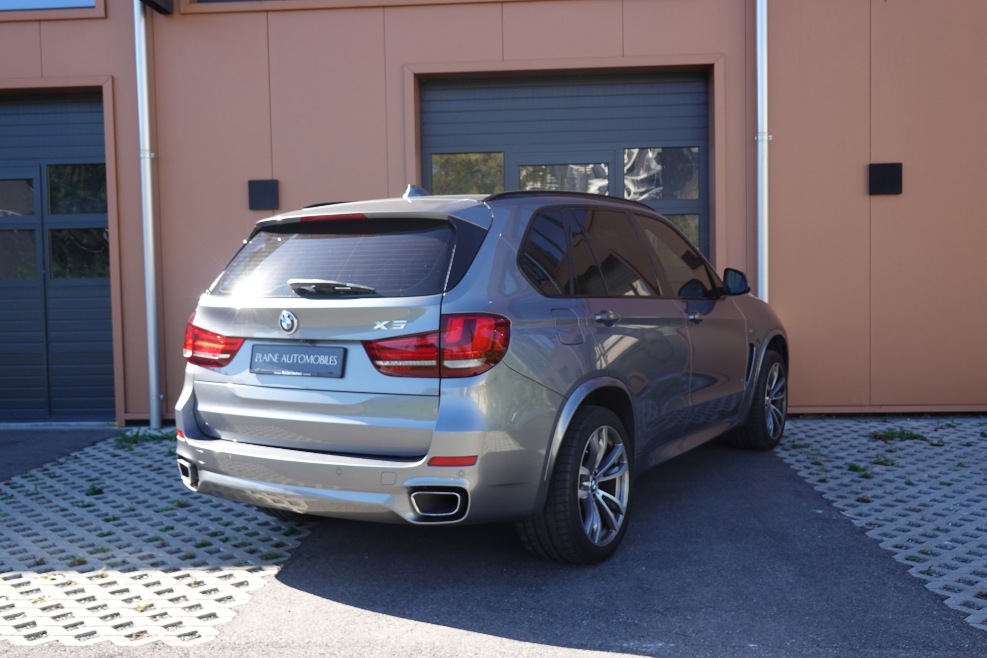 BMW X5 xDrive 40d "* CH Auto * Pack M * Caméra de Recul * Tempomat * Sièges Elect. Mém * Accès Confort * Navigation Profess *"-image-7