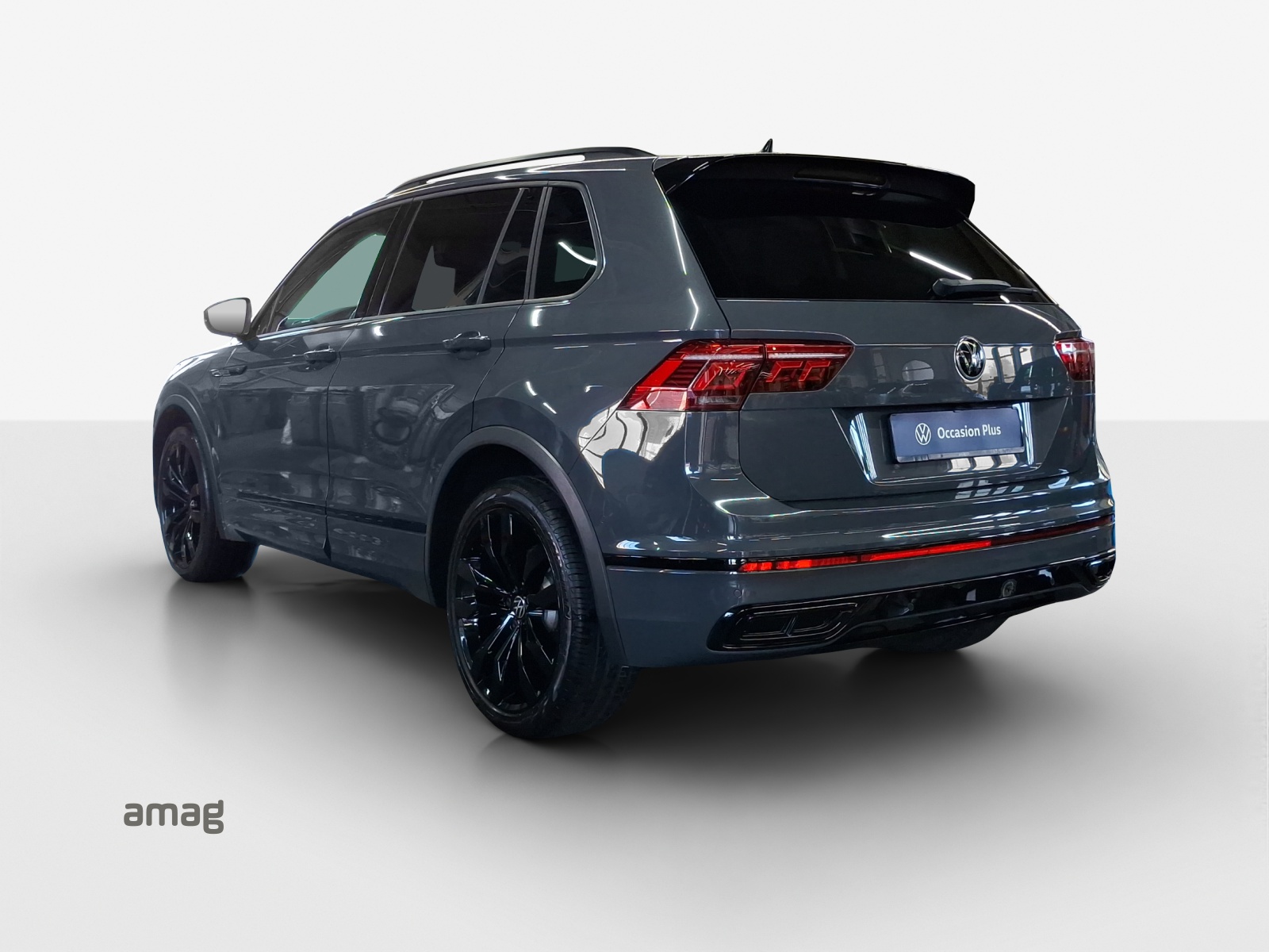 VW Tiguan 2.0TSI R-Line 4Motion DSG-image-2