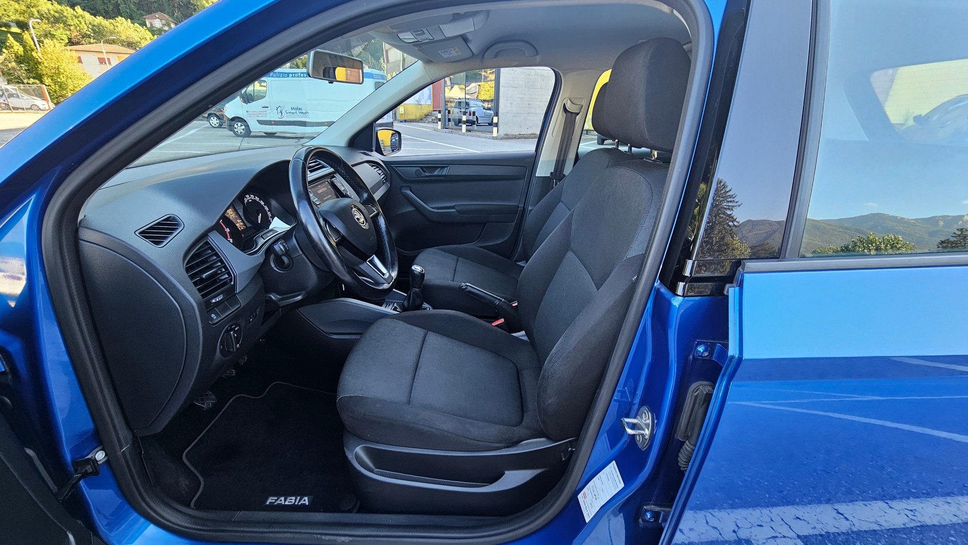 SKODA Fabia 1.0 MPI Active-image-6