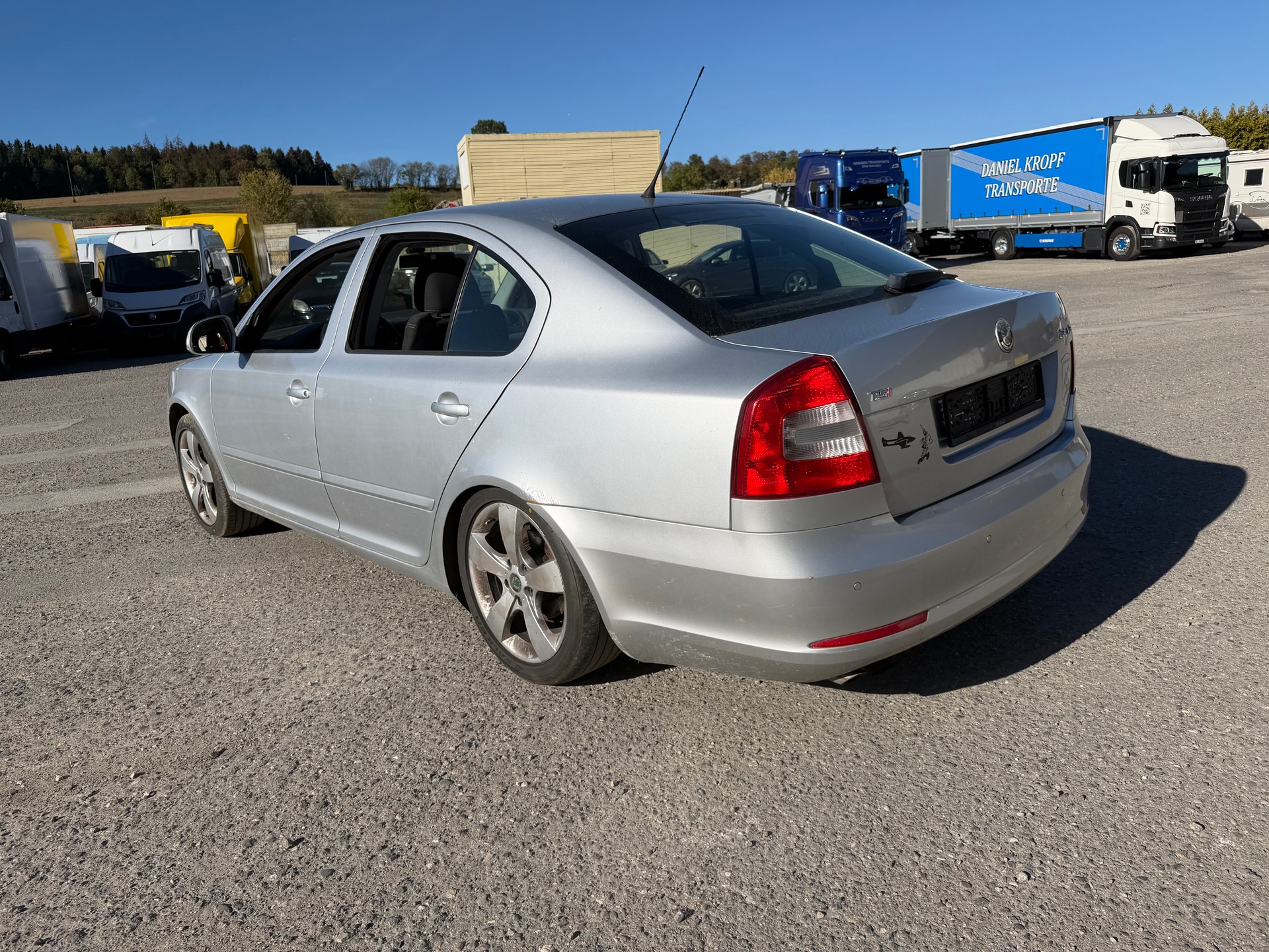 SKODA Octavia 1.8 TSI Elegance-image-4