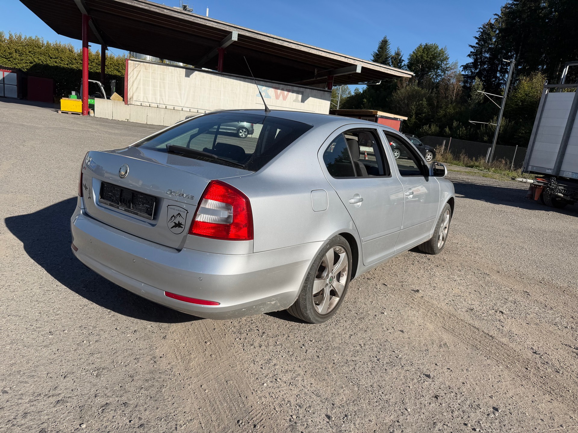 SKODA Octavia 1.8 TSI Elegance-image-3