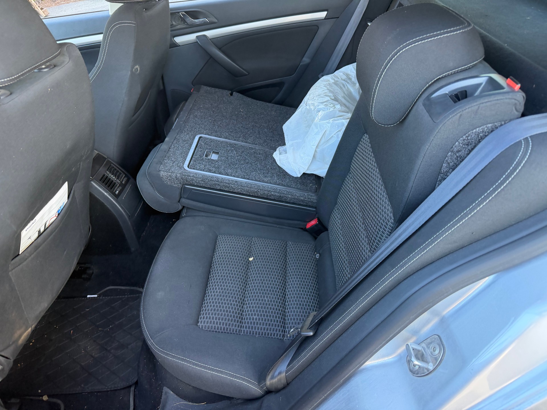 SKODA Octavia 1.8 TSI Elegance-image-7