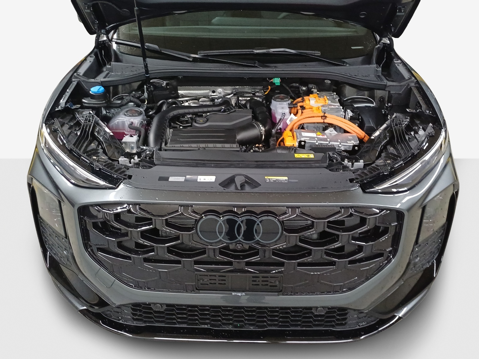 AUDI Q3 SUV e-hybrid 200 kW S tronig-image-14