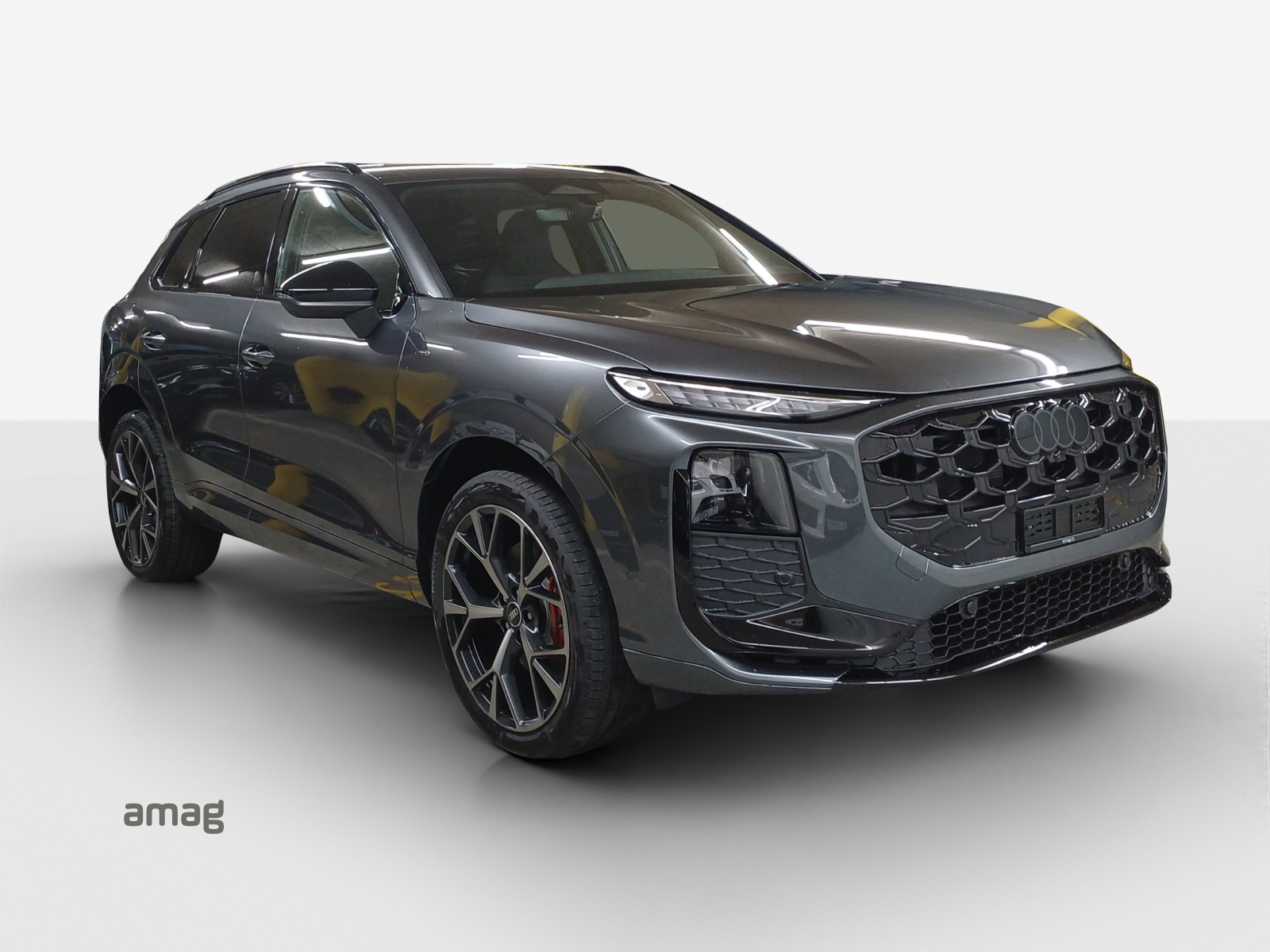AUDI Q3 SUV e-hybrid 200 kW S tronig-image-5