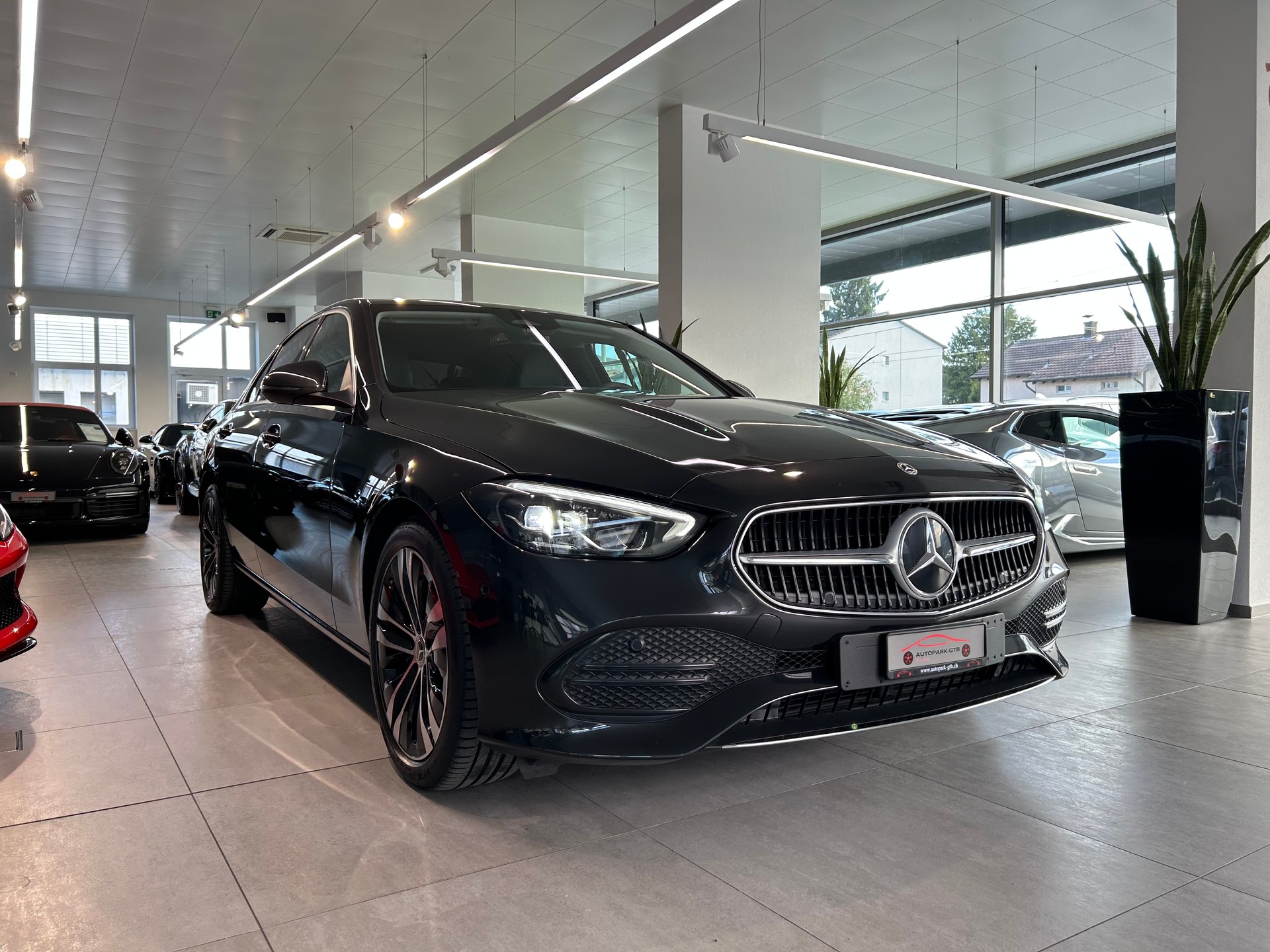 MERCEDES-BENZ Avantgarde-image-1
