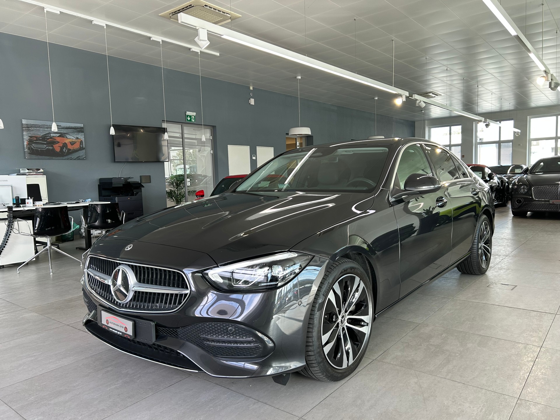 MERCEDES-BENZ Avantgarde-image-0