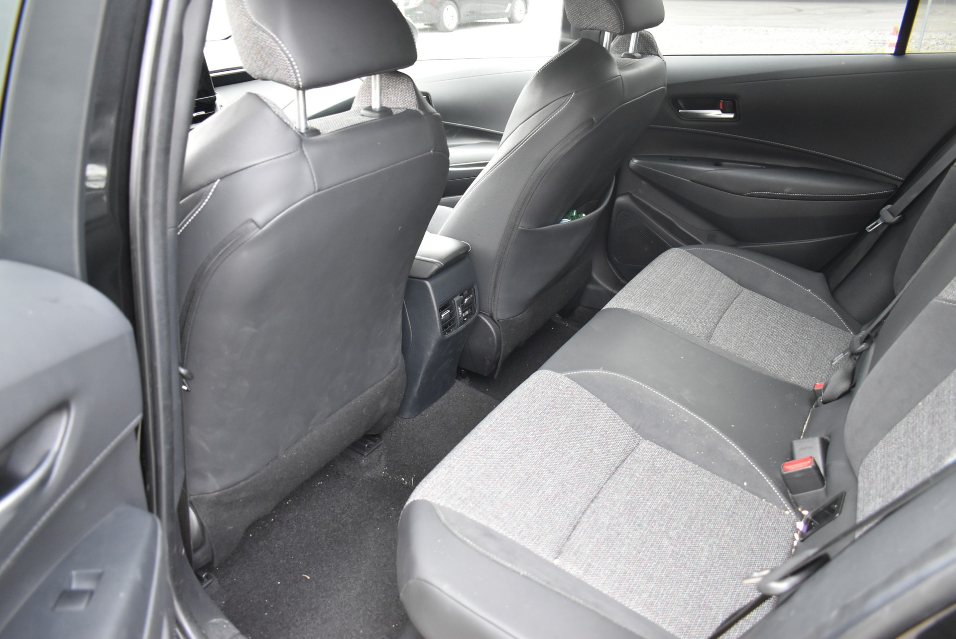 TOYOTA Corolla Touring Sports 1.8 HSD Active e-CVT-image-2