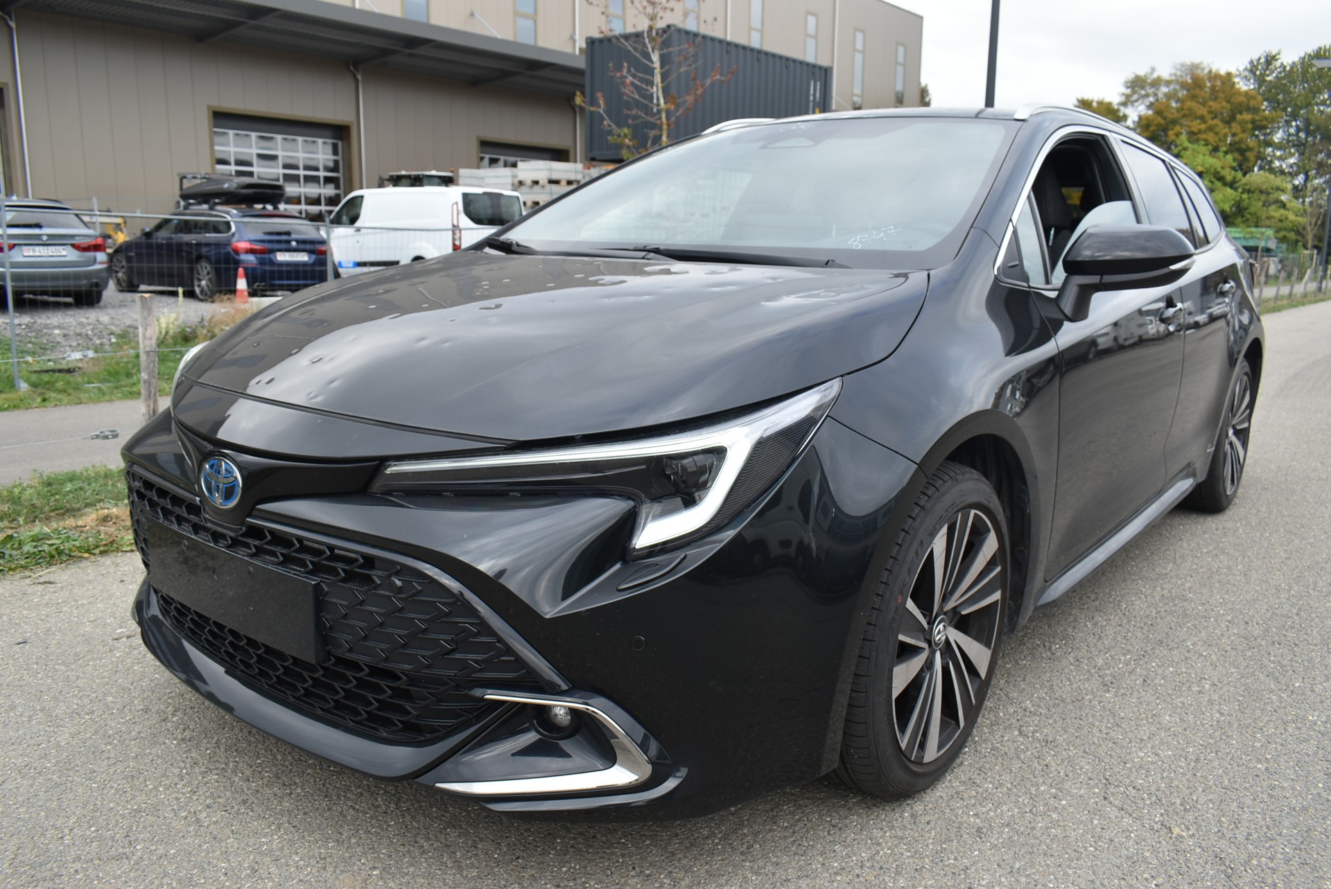 TOYOTA Corolla Touring Sports 1.8 HSD Active e-CVT-image-10