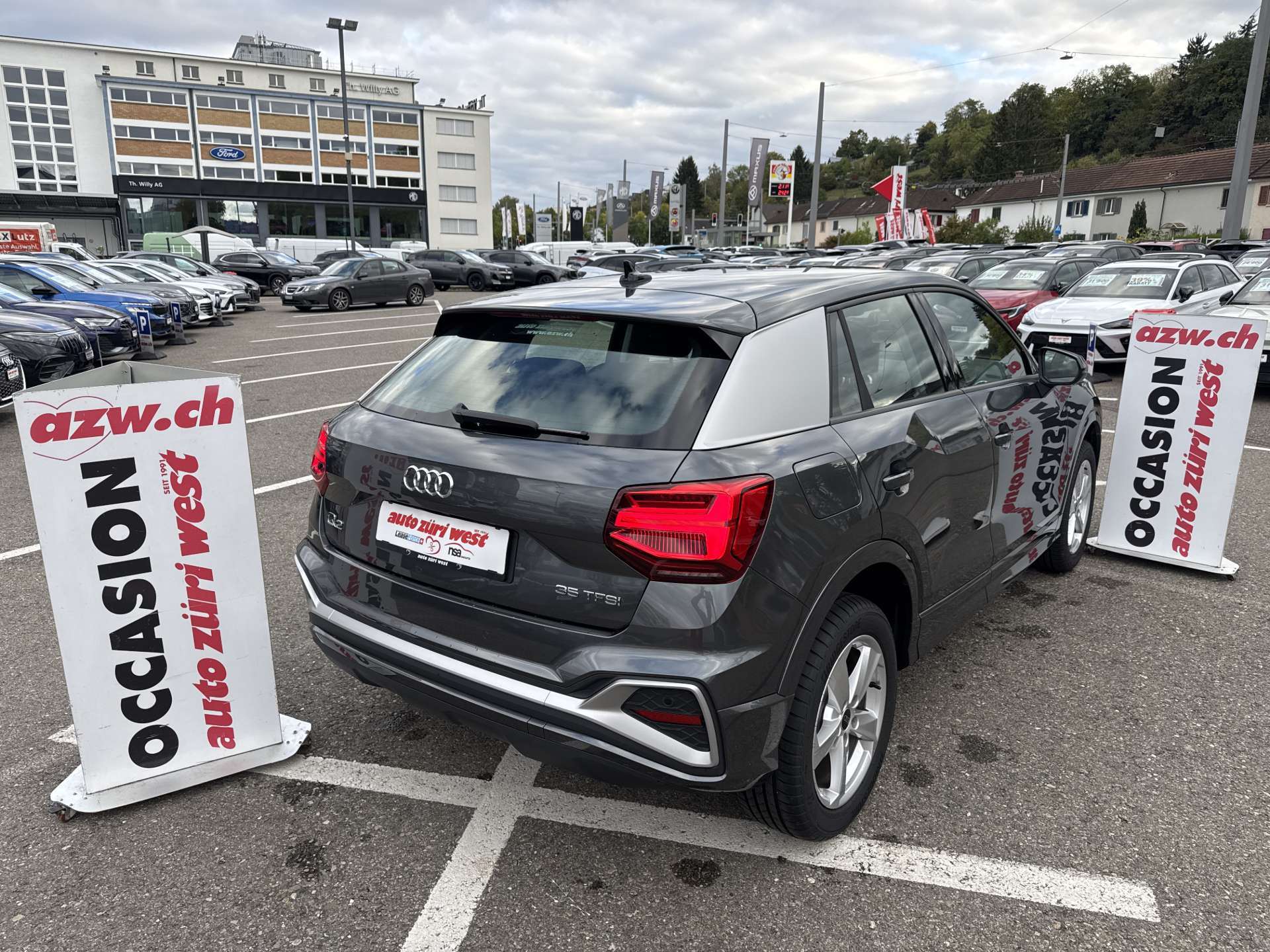 AUDI Q2 35 TFSi S-Line S-Tronic Automat-image-2