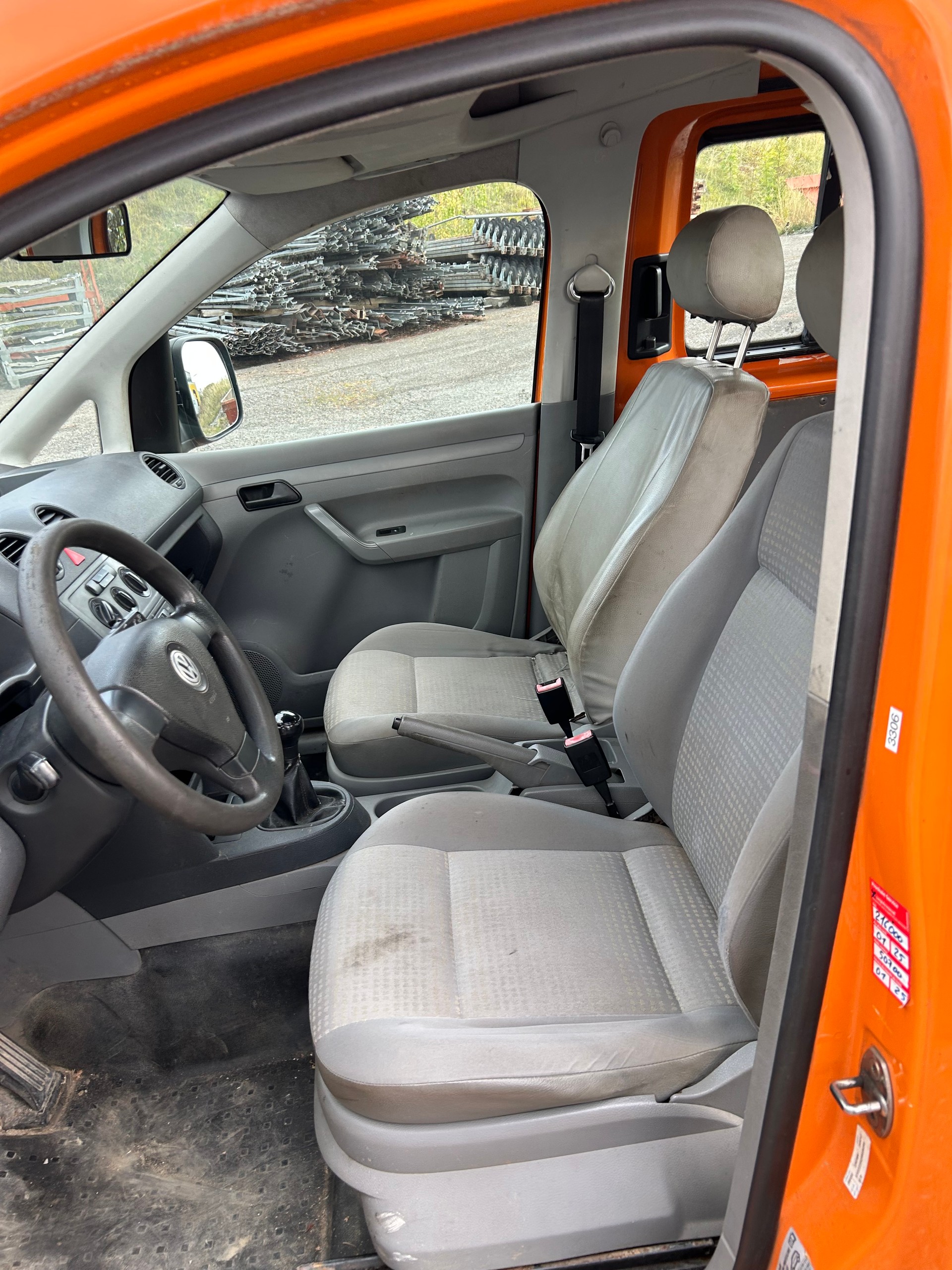 VW Caddy 1.9TDI PD-image-4