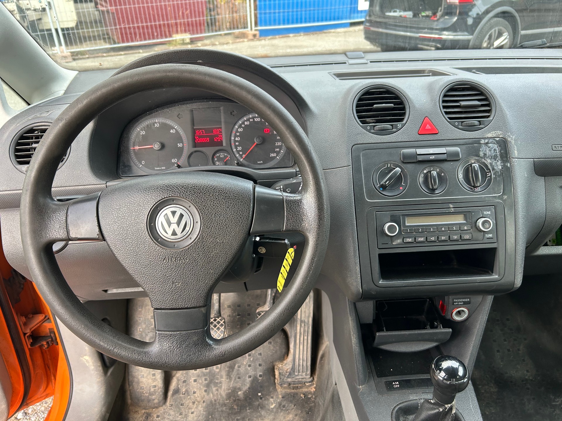 VW Caddy 1.9TDI PD-image-7