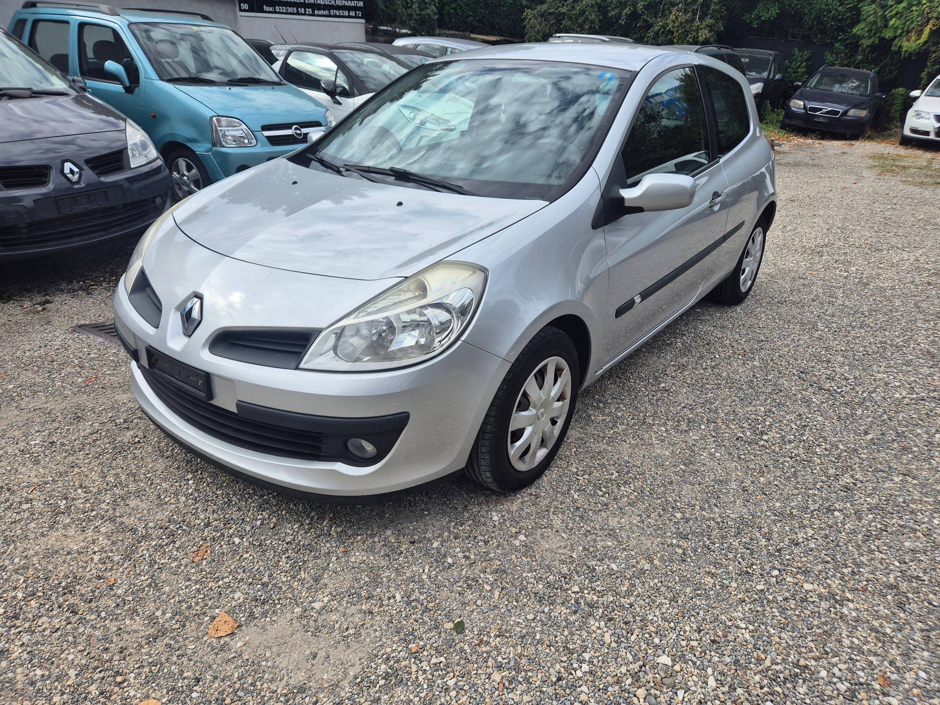 RENAULT Clio 1.2 16V Turbo Dynamique-image-2