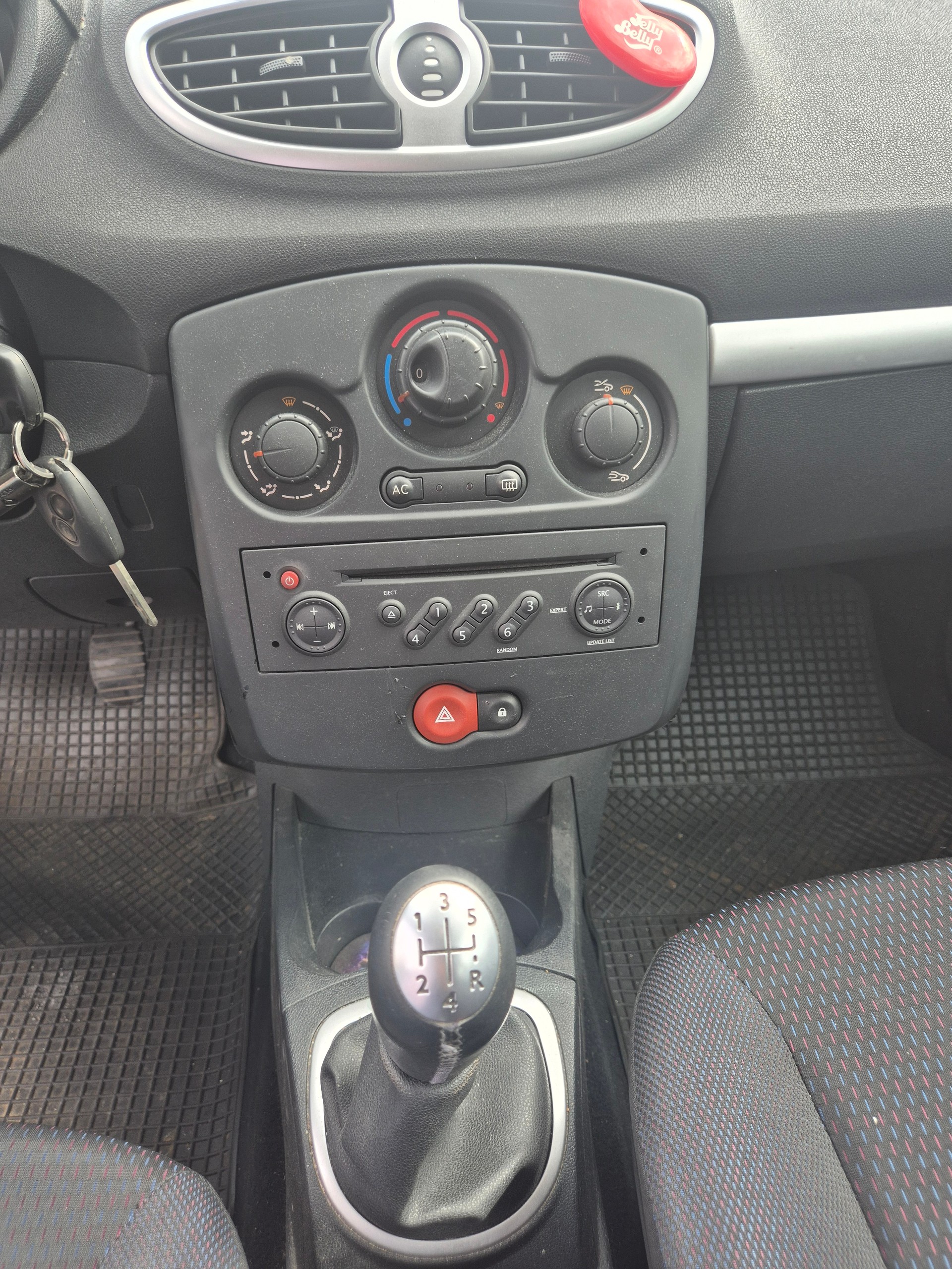 RENAULT Clio 1.2 16V Turbo Dynamique-image-10