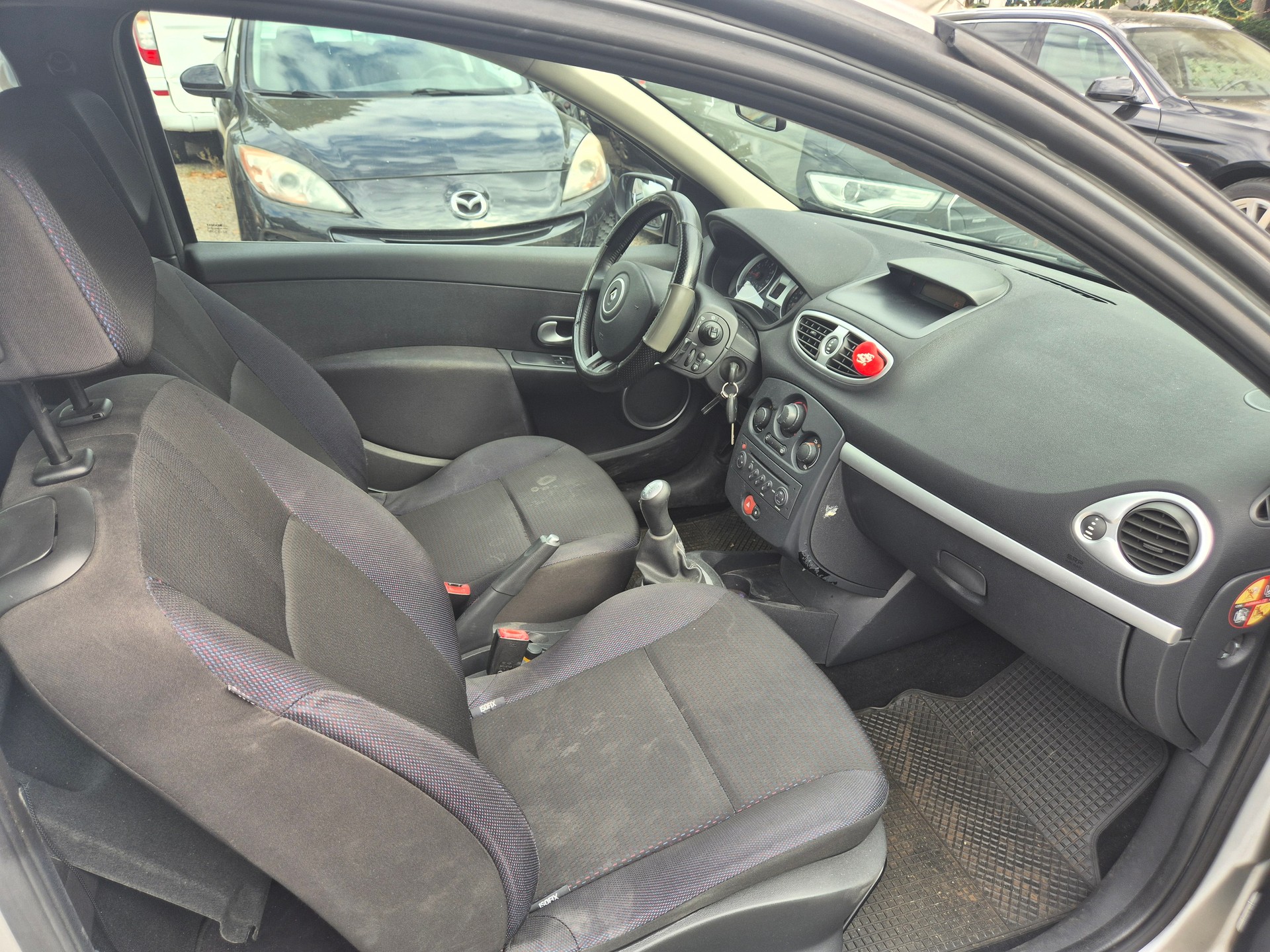 RENAULT Clio 1.2 16V Turbo Dynamique-image-8