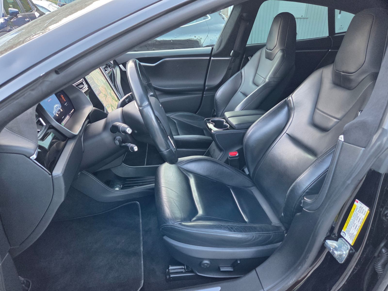 TESLA Model S 85 D Performance 772PS SC01-image-9