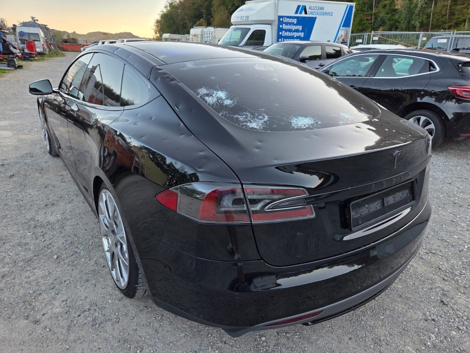 TESLA Model S 85 D Performance 772PS SC01-image-6