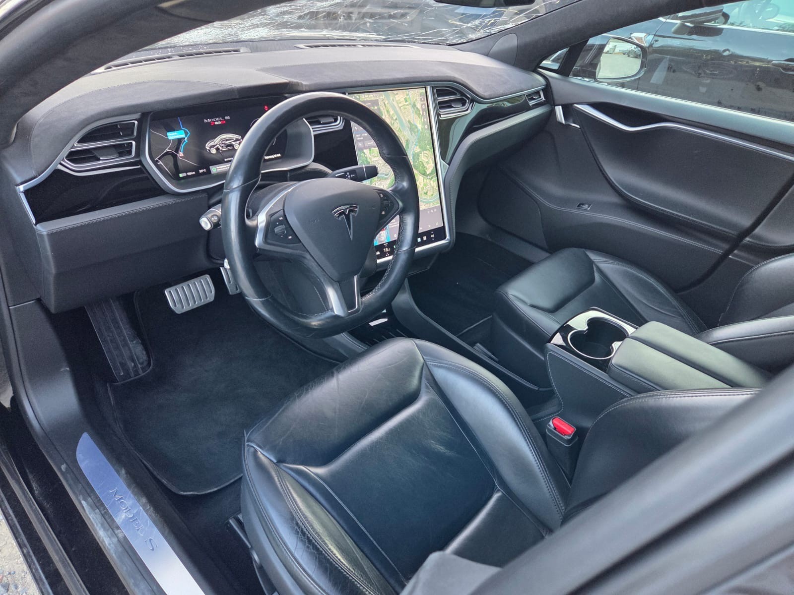 TESLA Model S 85 D Performance 772PS SC01-image-8