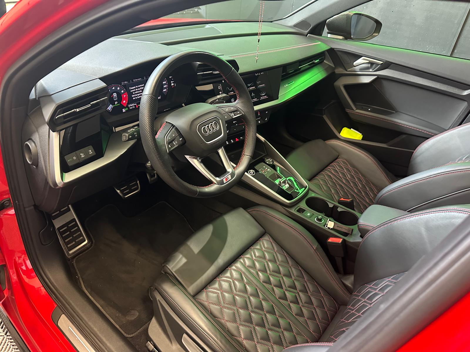 AUDI A3 Limousine 35 TFSI Attraction S-tronic-image-1