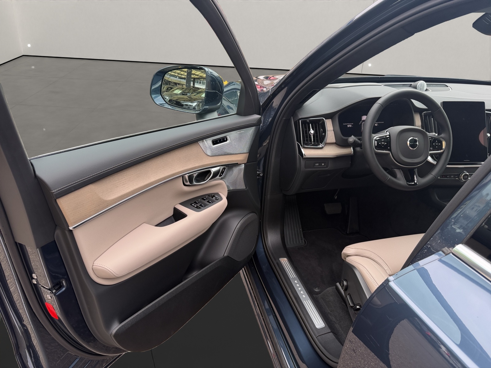 VOLVO XC90 2.0 T8 TE Ultra Bright eAWD-image-7