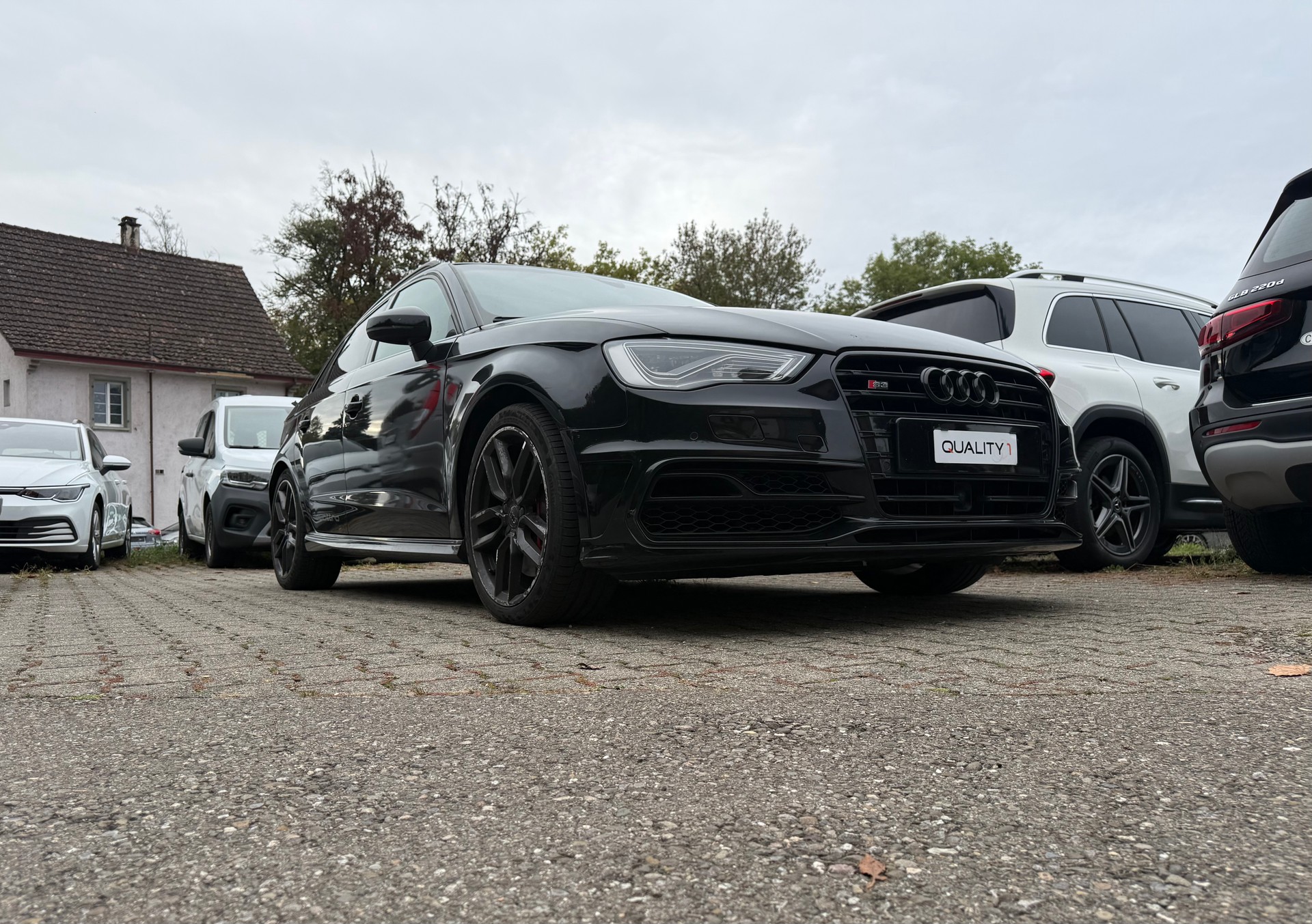AUDI S3 Sportback 2.0 TFSI quattro S-tronic-image-2